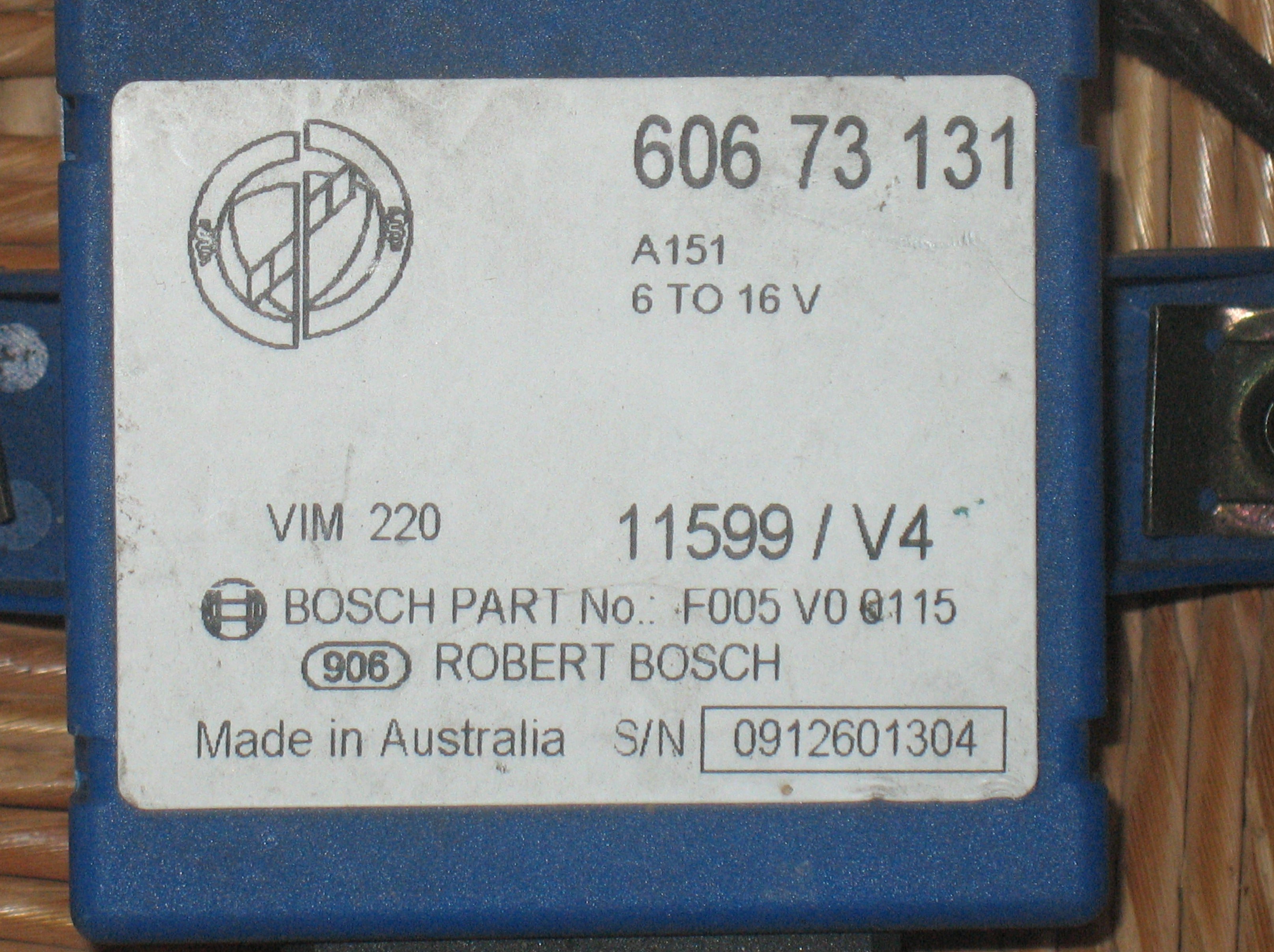 Centralina Code Alfa Romeo 156 cc 2.4 JTD BOSCH 60673131 F005 V0 0115 con blocchetto chiave