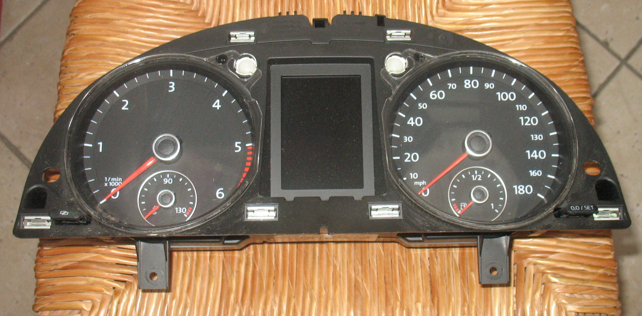 Quadro strumenti VW Passat CC 08-12 2.0TDi Speedometer Instrument Cluster 3C8920970L A2C53219792