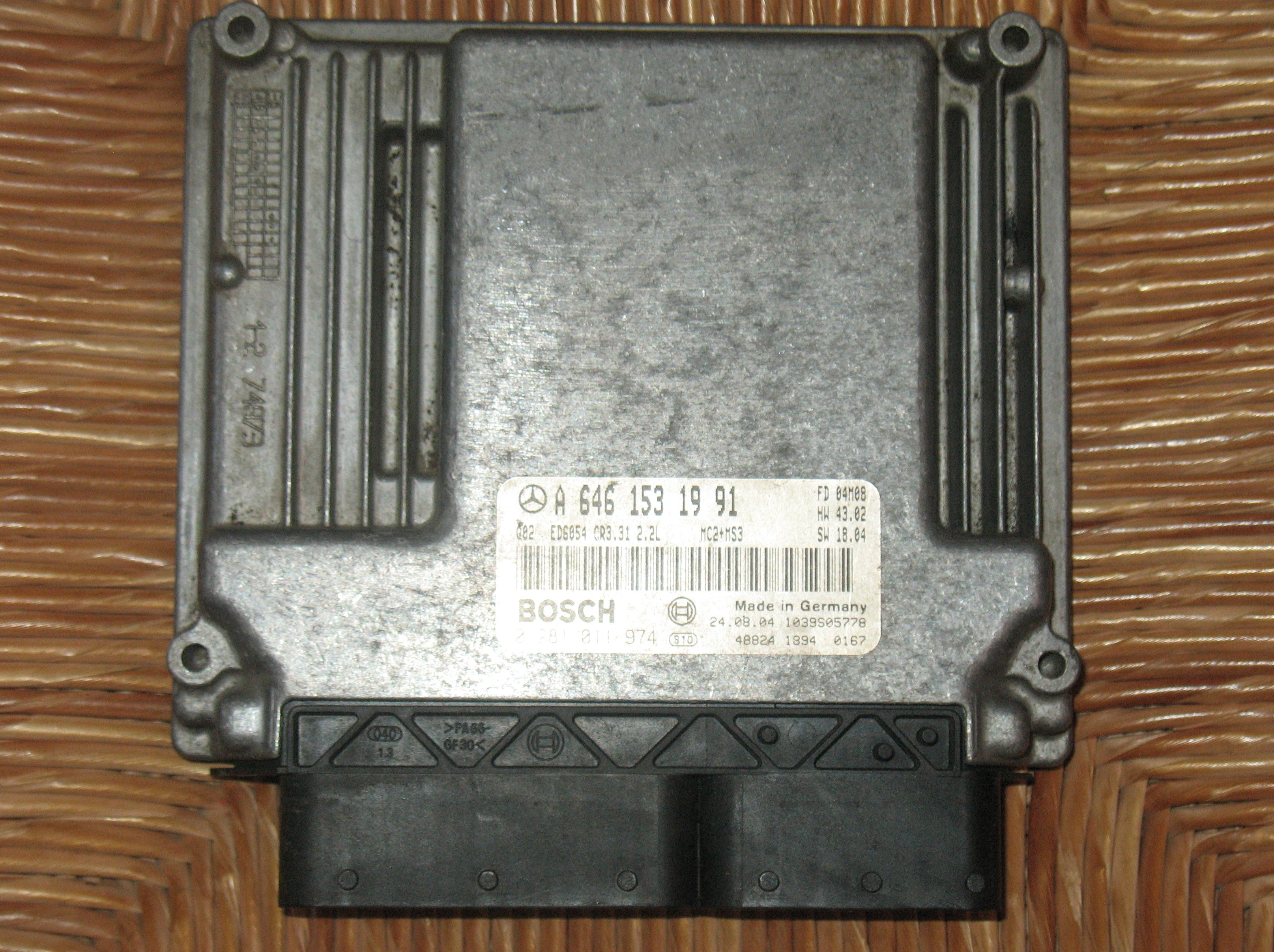 ECU CENTRALINA BOSCH EDC16C2-7.23 0281011974 MERCEDES W639 VITO II 111 VIANO I 2.2 CDI 109HP A6461531991 1037371336