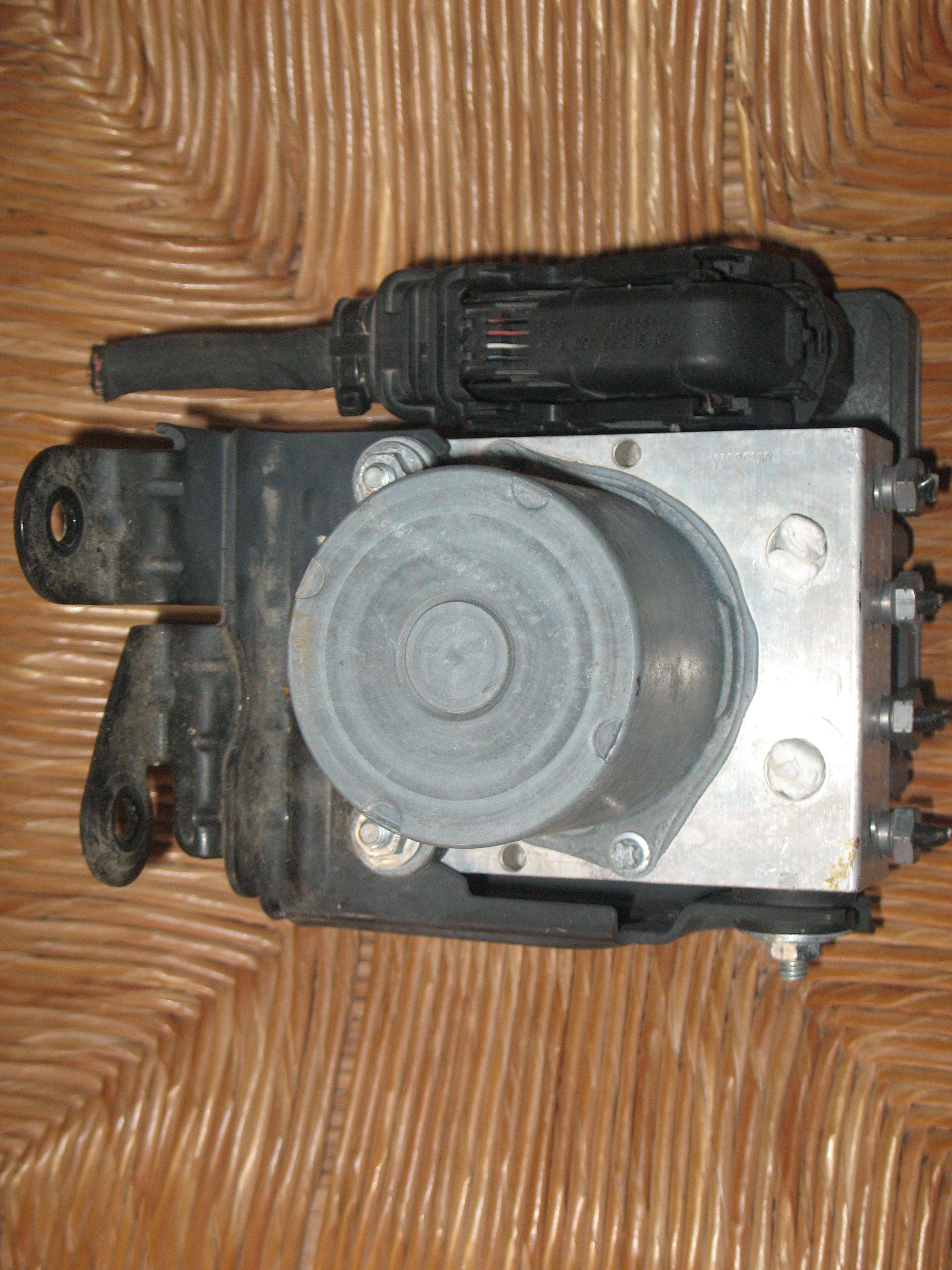 MERCEDES SPRINTER ABS PUMP W906 A9069002104 0265257801 2265106513 0265956378