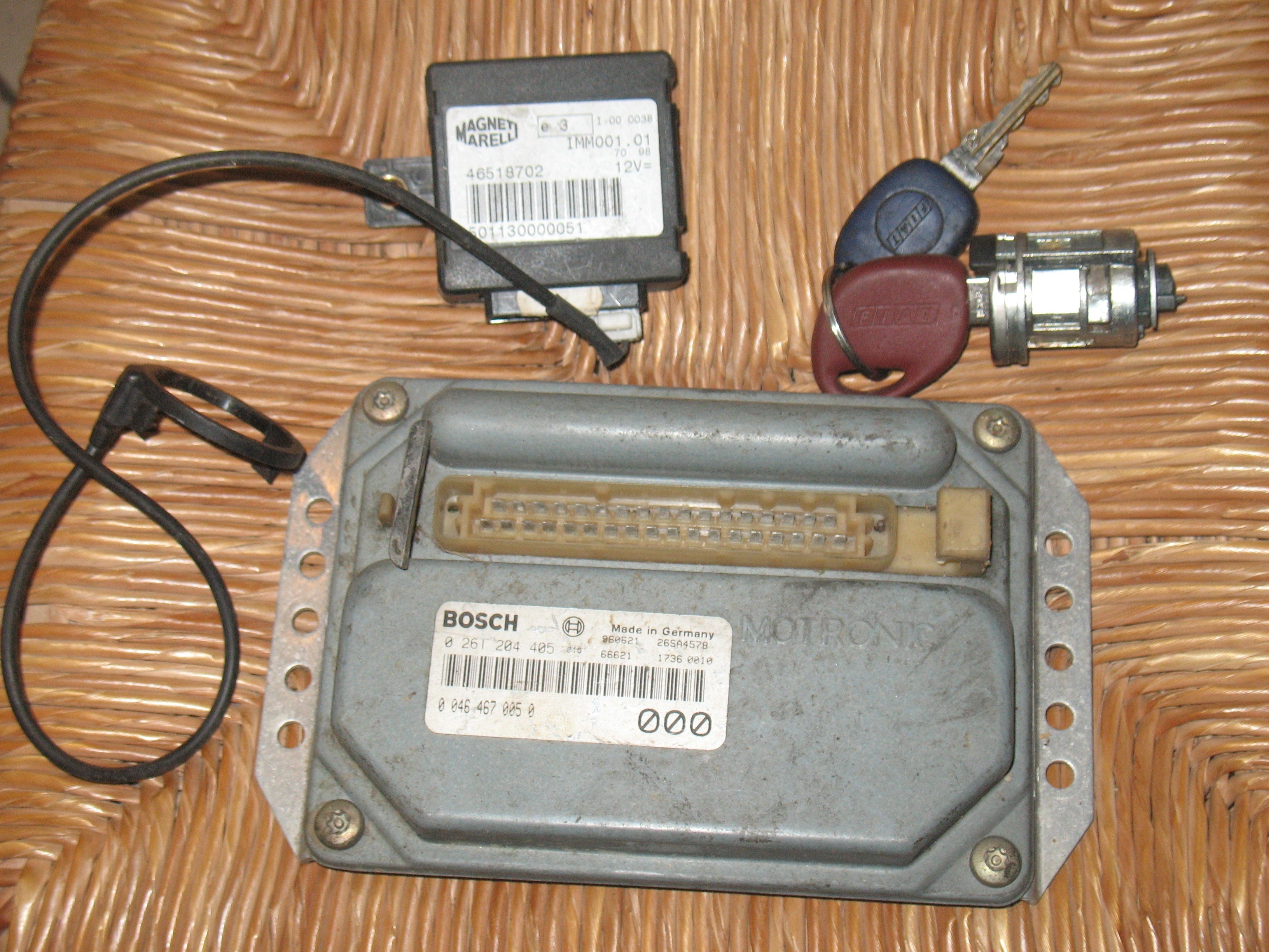 KIT CENTRALINA MOTORE FIAT Brava Berlina 1200 Benzina 60 kW / 82 CVECU FIAT BRAVO MAREA 1.4 BOSCH 0261204405 00464670050