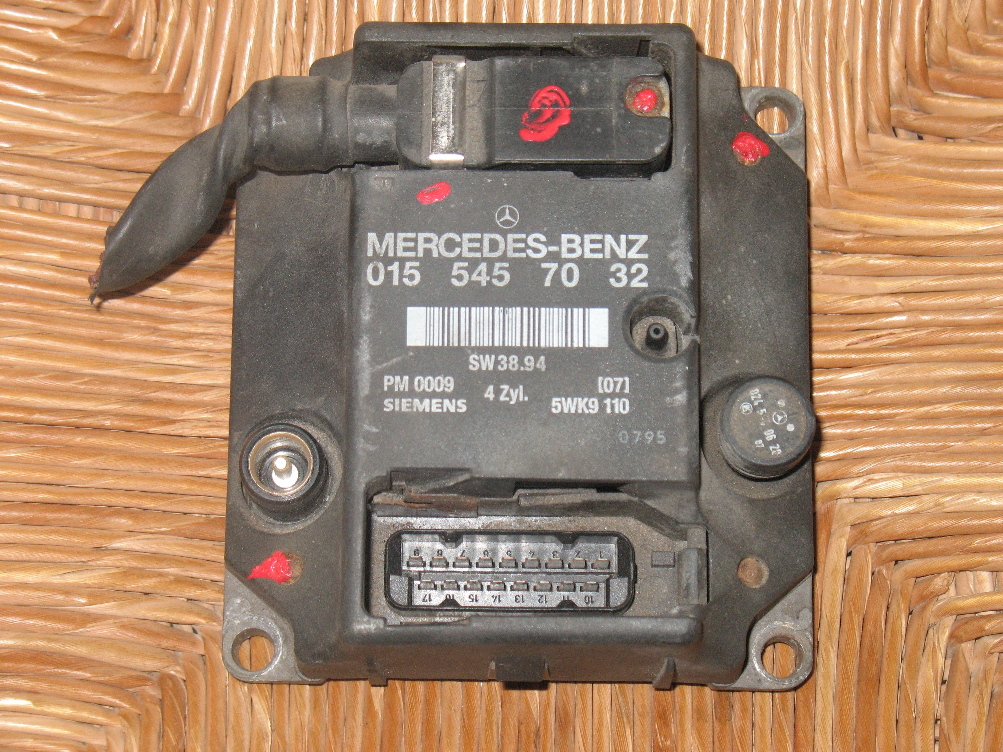 Centralina ecu MERCEDES-BENZ E-CLASS T-Model (S124) E 200 T 0155457032 5WK9110 SIEMENS