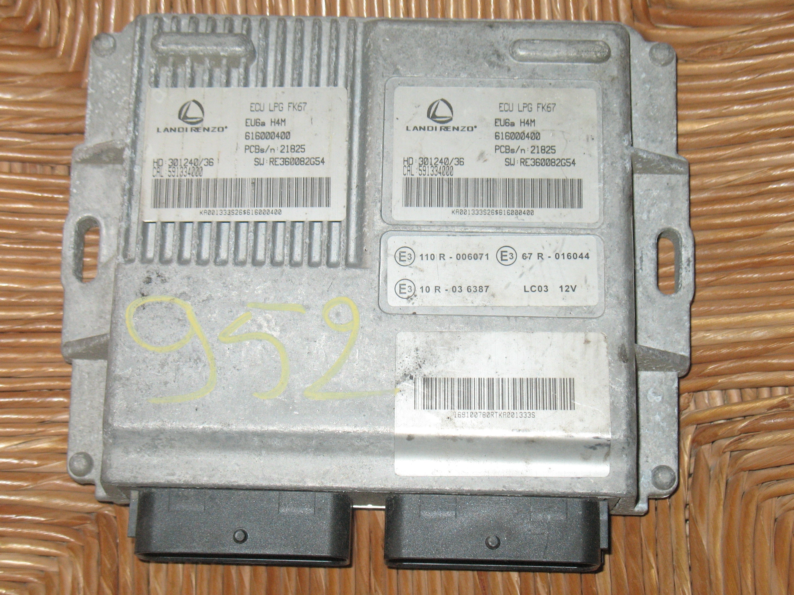 Centralina GPL Landi Renzo 616000400 ECU LPG FK67 ECULPGFK67 HD:301240/36 SW:RE360082G54 DACIA Benzina/GPL DOKKER 1.5.