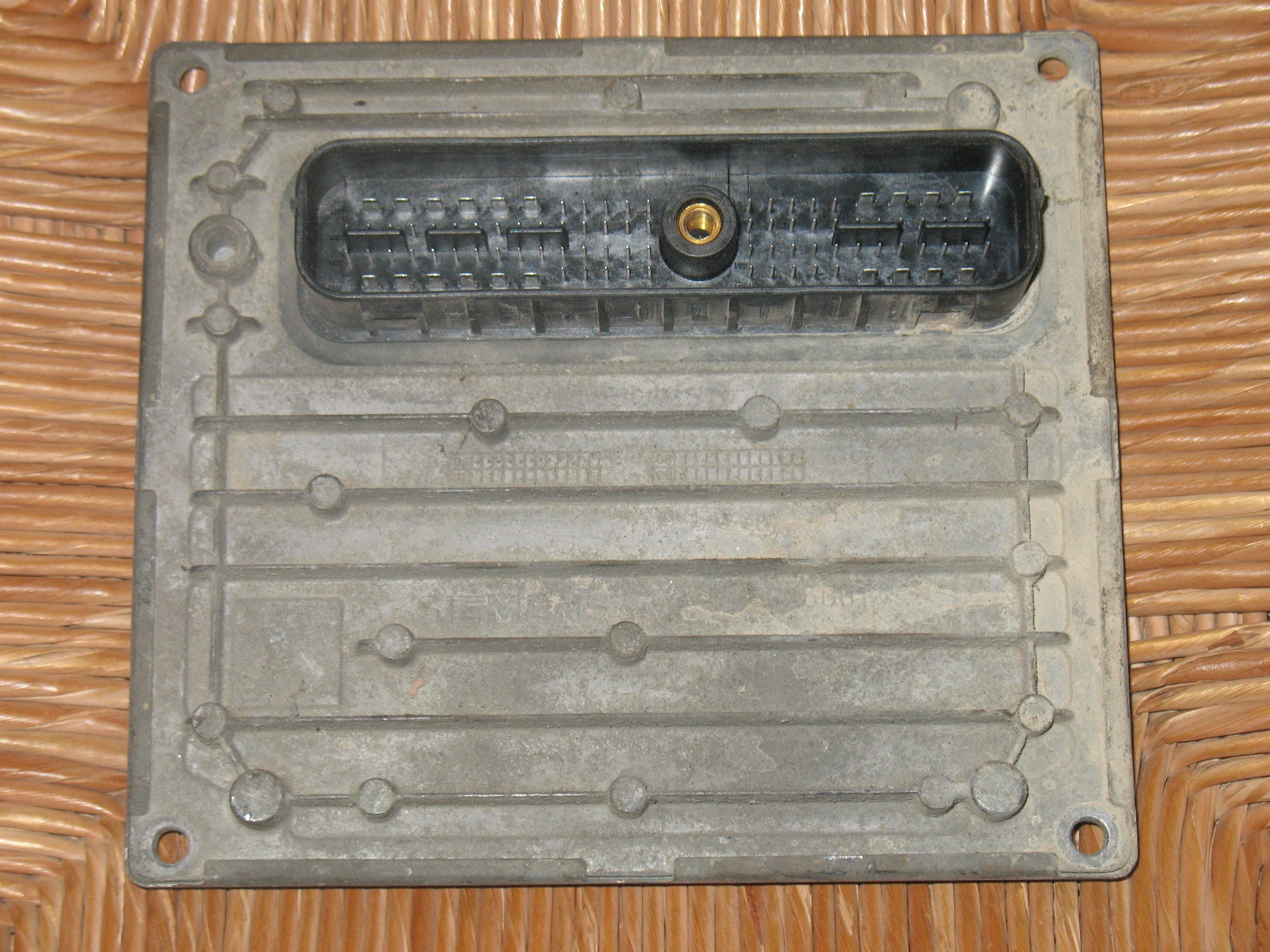 ECU FIESTA S120977315 F SIM210 2CJF J38AC 6S61-12A650-FF