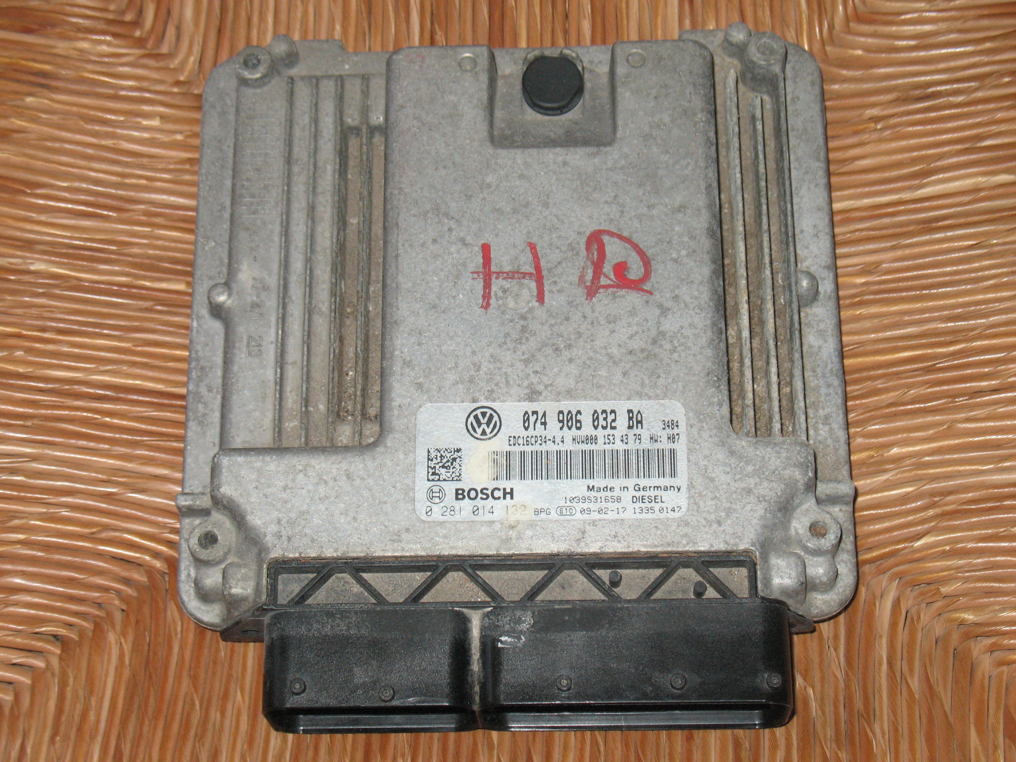 ECU CENTRALINA VW 074906032BA 0281014132 0001534379 Hvw0001534379 EDC16CP34-4.4