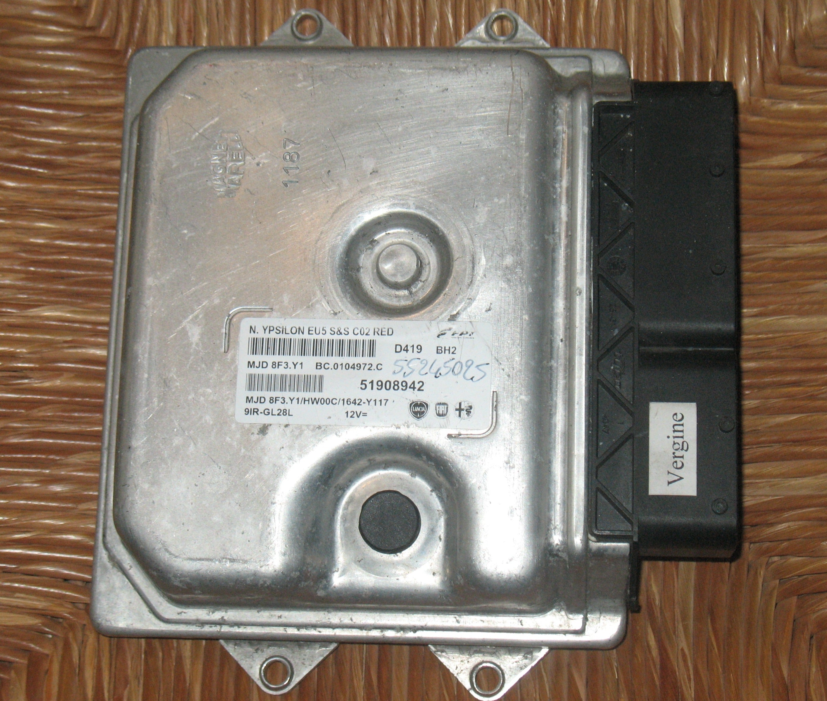 ECU MOTORE LANCIA NEW YPSILON 2014 1.3 MULTIJET 95HP MARELLI 8F3 MJ8F3HW00C HW 00 SW 194AY110 SW 0010 55245025