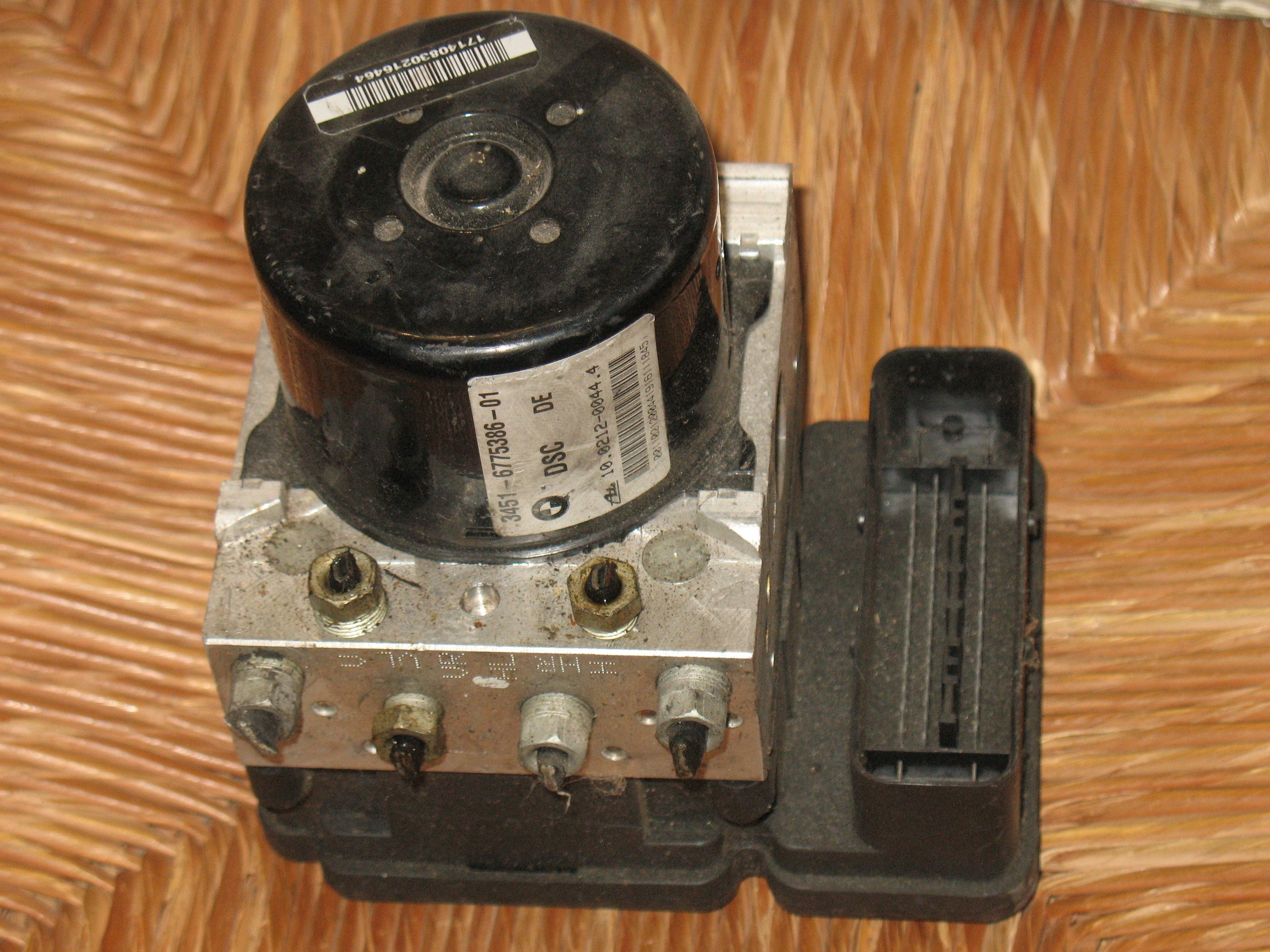 ABS POMPA CENTRALINA BMW 3451-6775386-01 34516775386-01 10021200444 34526778485-01