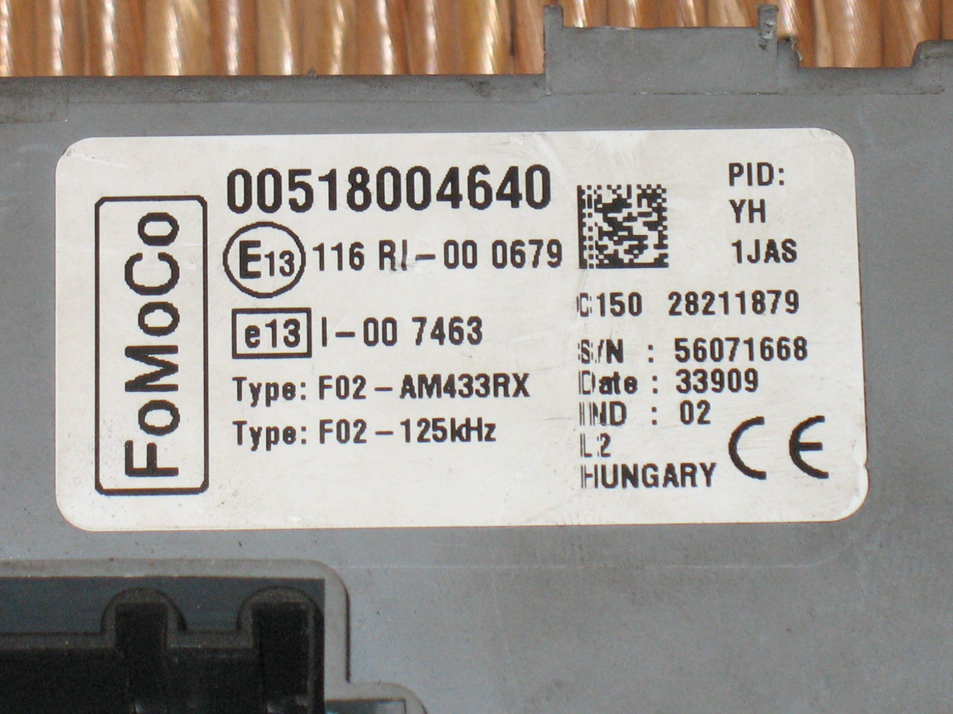 ECU 00518004640 FORD KA 1.2 2008-2018 1.3 FUSE BOX 518004640