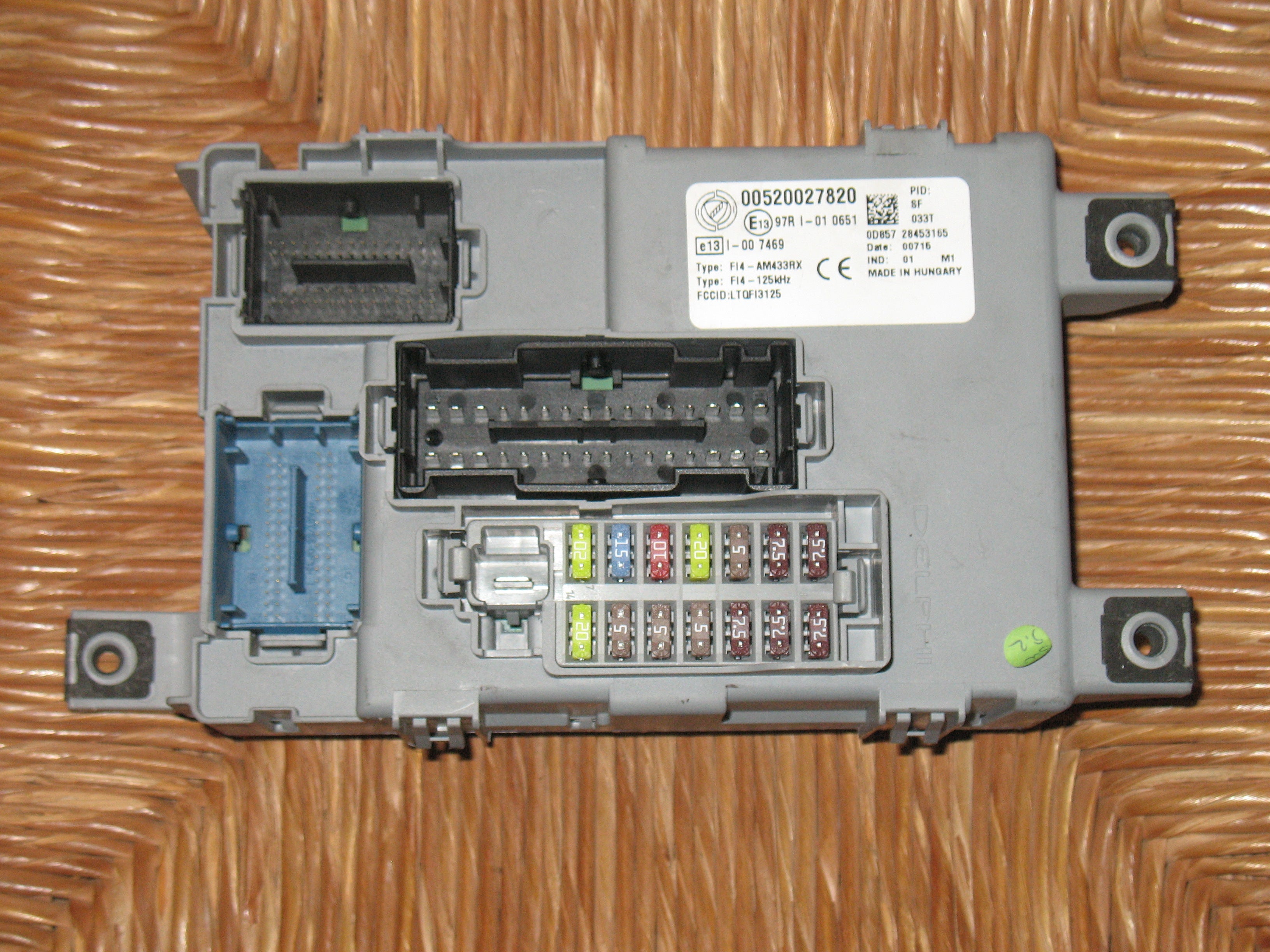 FIAT DOBLO BODY COMPUTER 00520027820 97RI-010651 520027820