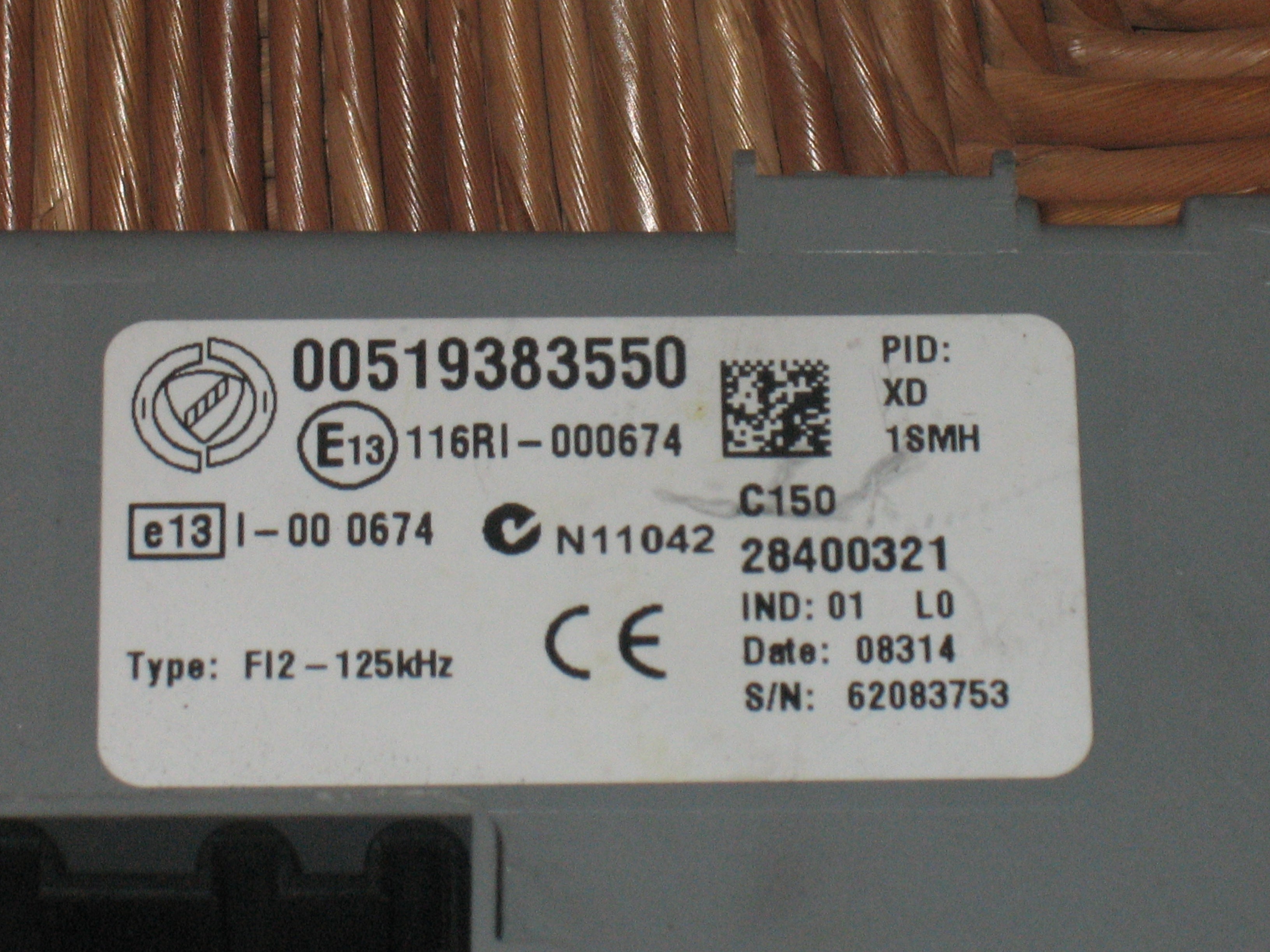 00519383550 SCATOLA RELÈ FUSIBILI 51938355 7152071 PER OPEL COMBO D 1.3 16V