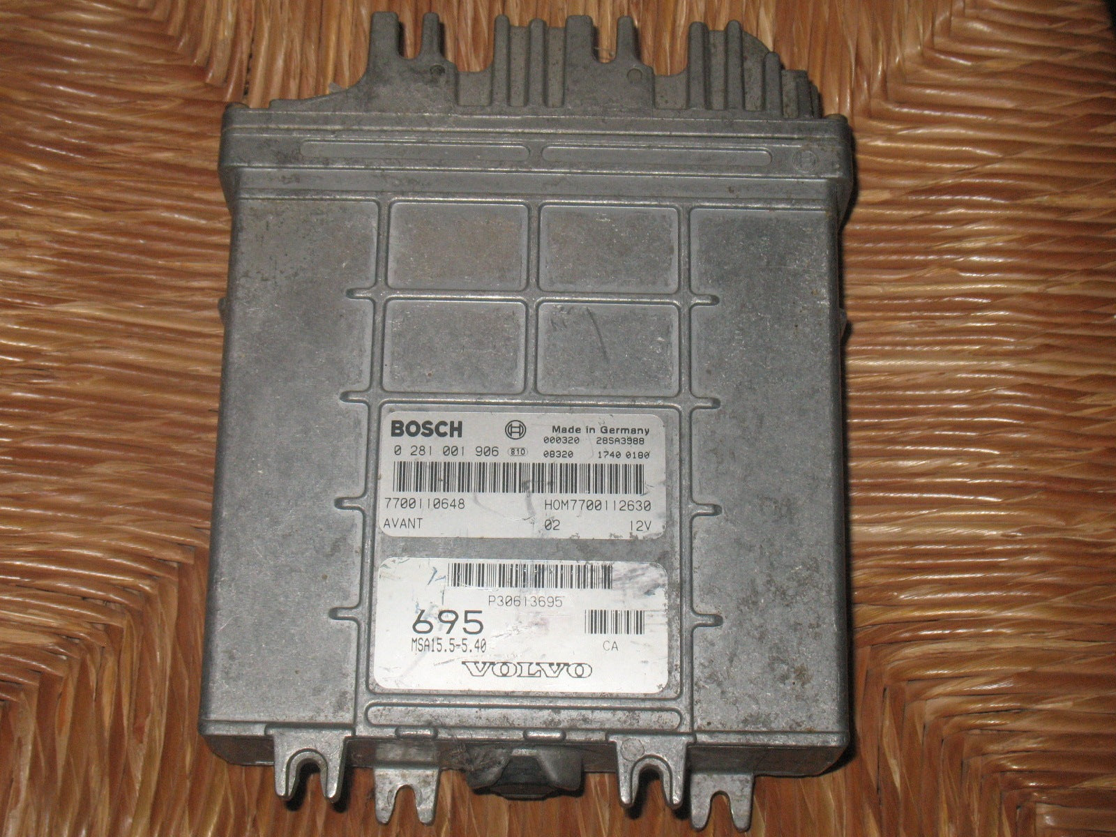 CENTRALINA MOTORE VOLVO S40 V40 1.9 TDI BOSCH 0281001906 0 281 001 906 7700110648