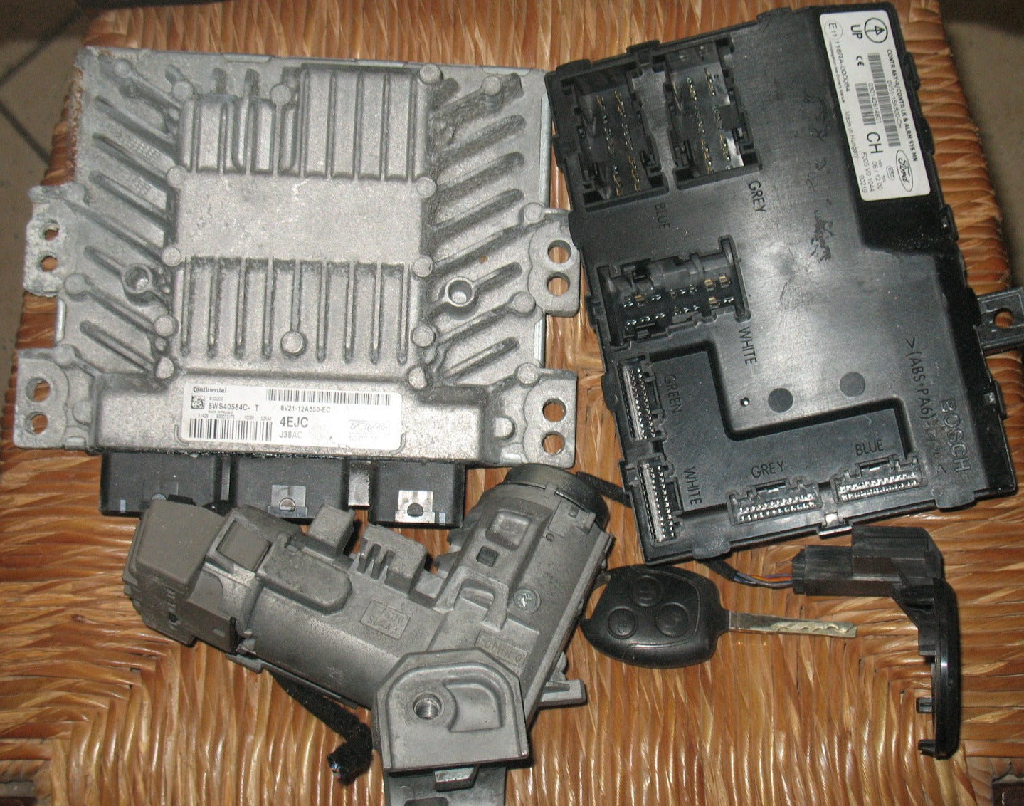 KIT ECU FIESTA 1.4 TDCI 8V21-12A650-EC 5WS40584C-T 4EJC Body Ford Fiesta 8V51-15K600-CH