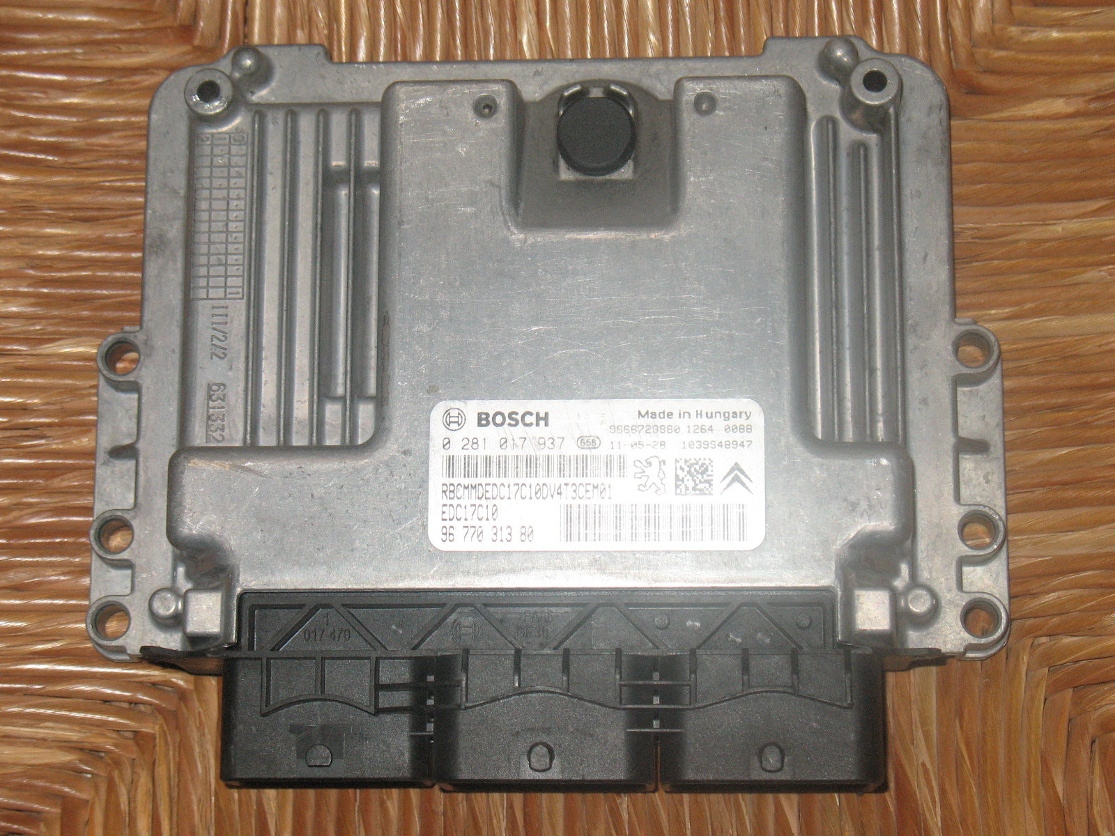 CENTRALINA MOTORE PEUGEOT 206 1.6 HDI BOSCH 0281017937 9677031380 EDC17C10-5.10