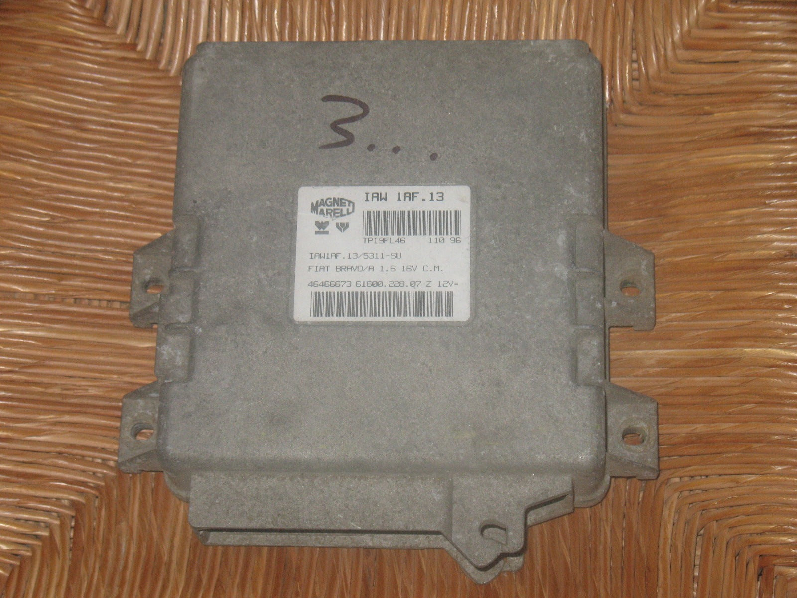 Centralina Motore ECU Magneti Marelli Fiat Bravo 1.6 16v C.M. 46466673 IAW1AF.13