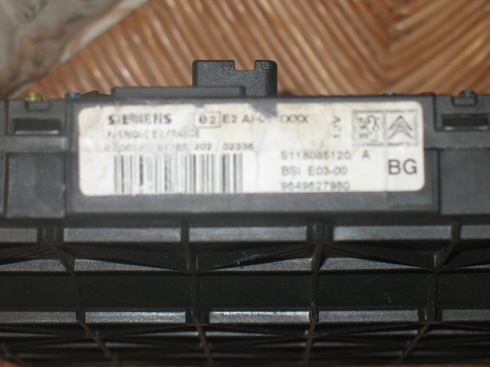 Citroen peugeot siemens s118085120c 9652474880 bsi e03-00 bg s118085120a 9649627980