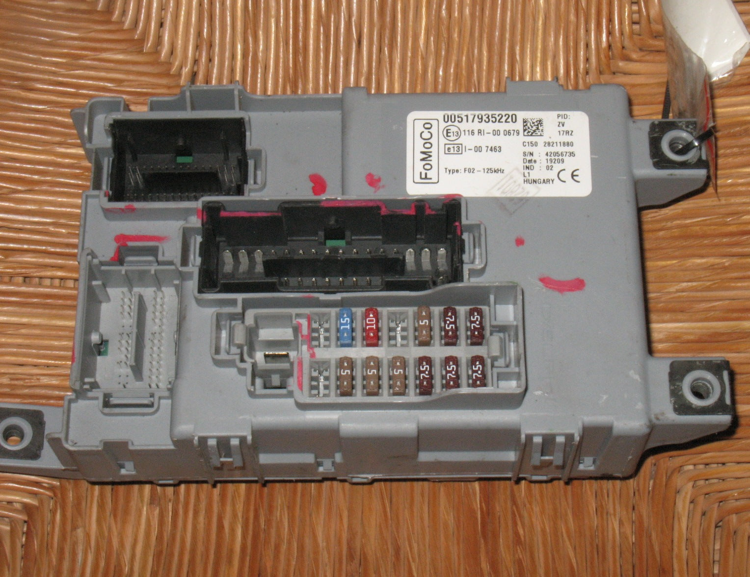 00517935220 116RI000679 BP3095186E1 BP3095186E1 Fuse box FORD 517935220