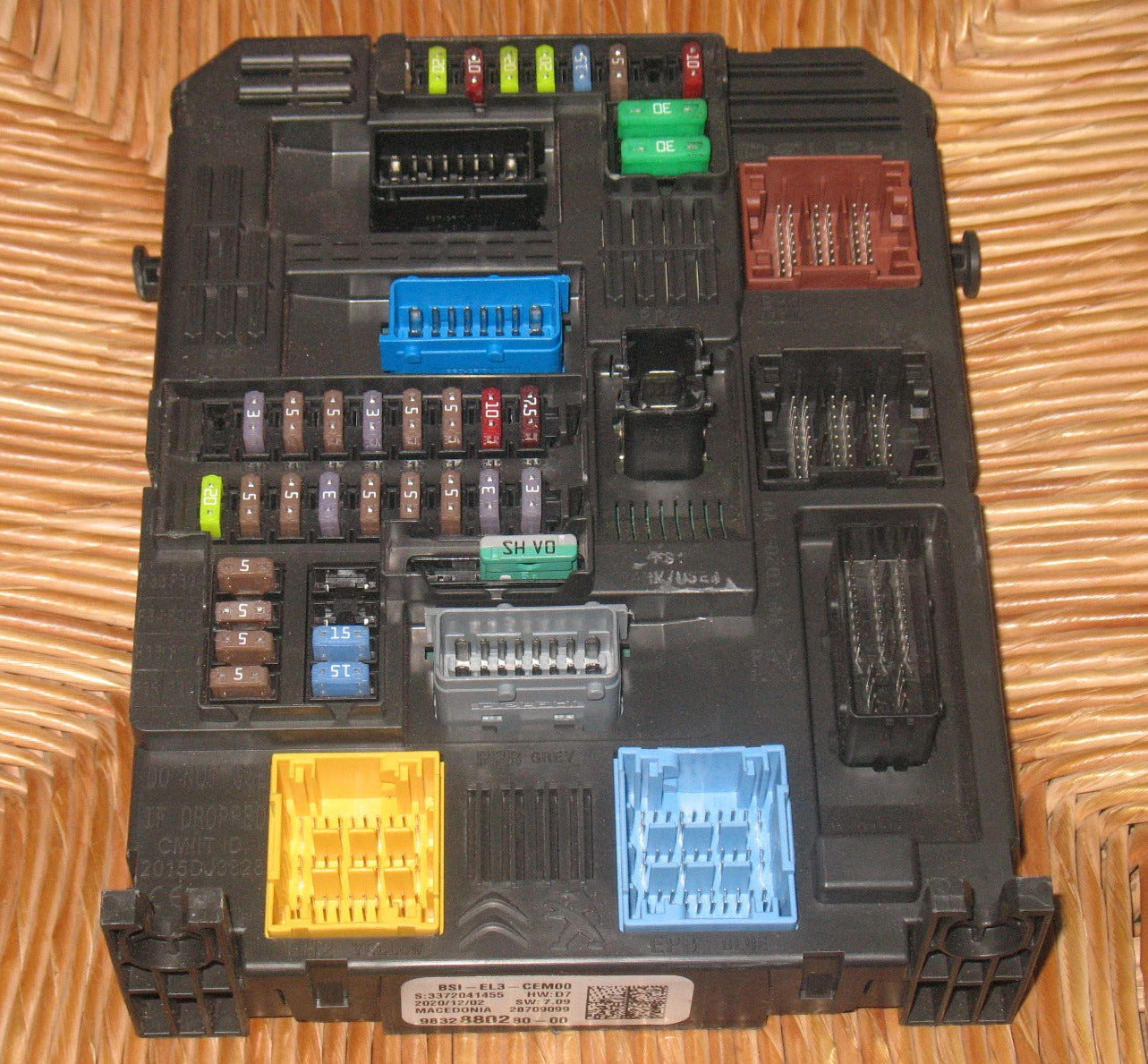 Centralina BSI Body Computer Peugeot 208 II Citroen C3 2021 9832880280-00