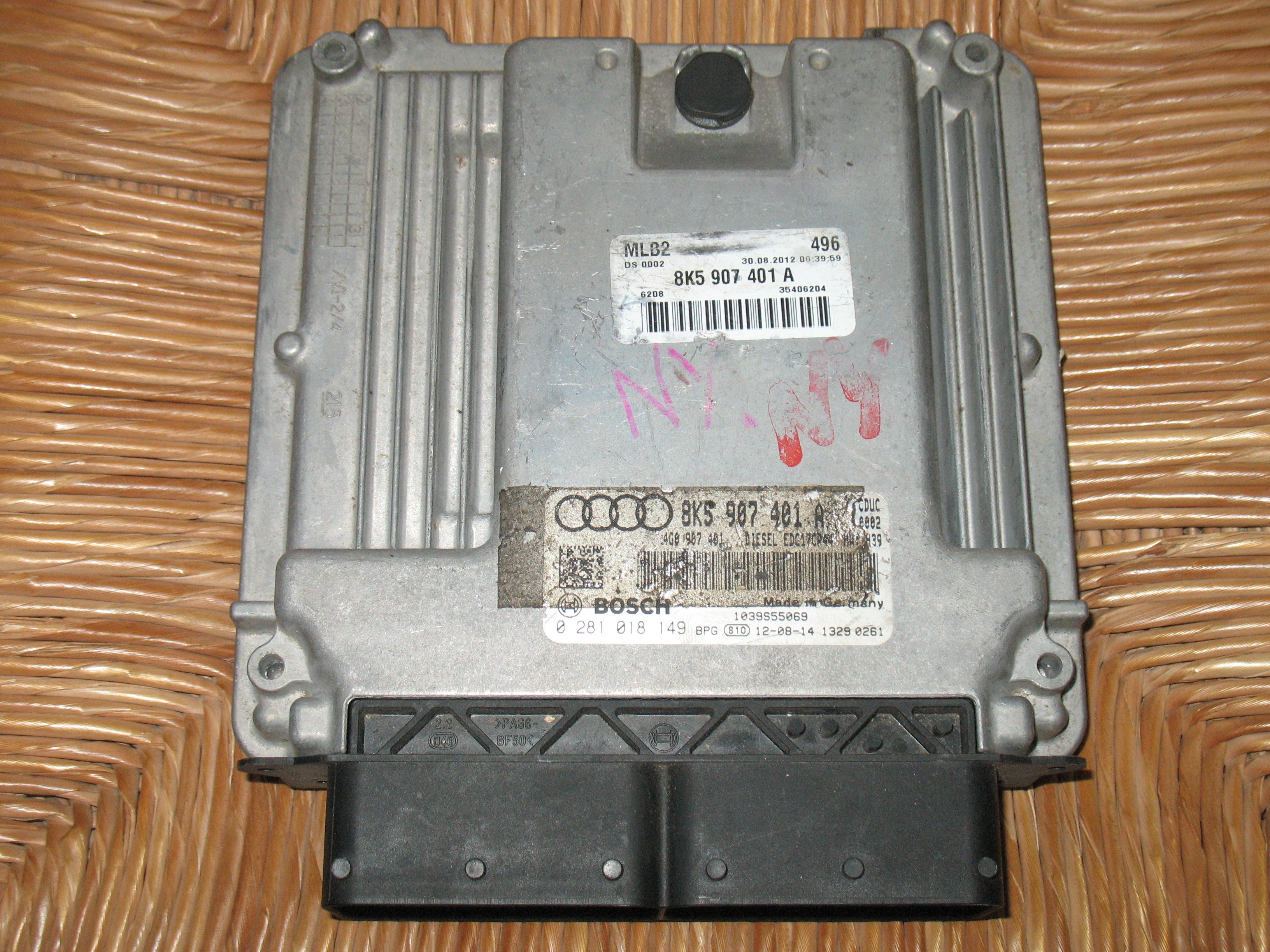 CENTRALINA MOTORE AUDI A4 A5 3.0 TDI BOSCH 0281018149 8K5907401A EDC17CP44