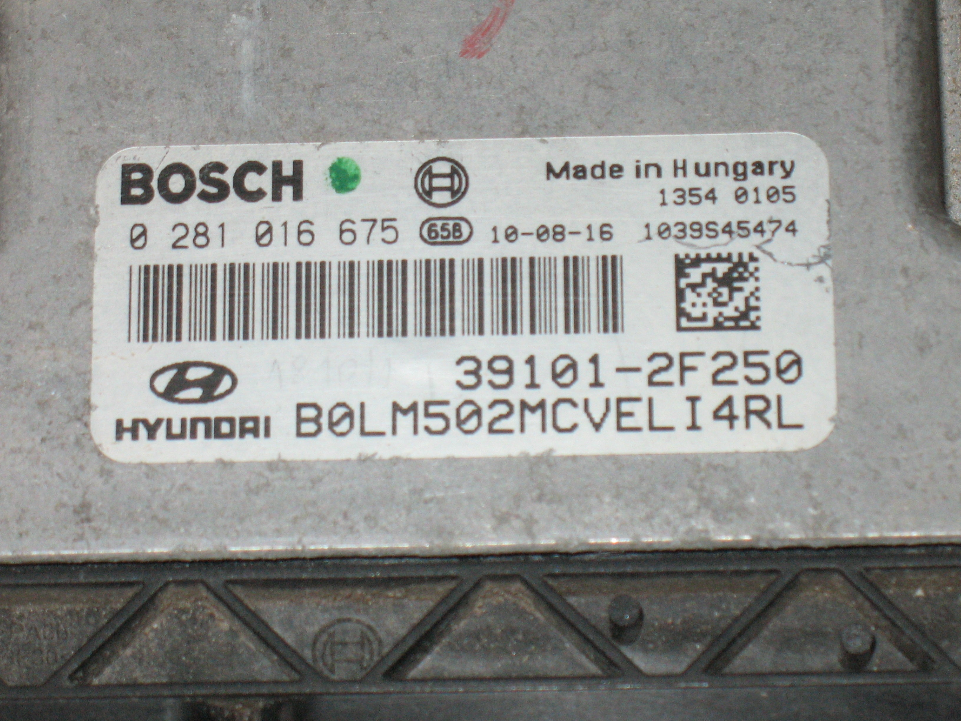 ECU CENTRALINA MOTORE Hyundai IX35 2.0CRDI 39101-2F250 0281016675 EDC17C08 1037512593