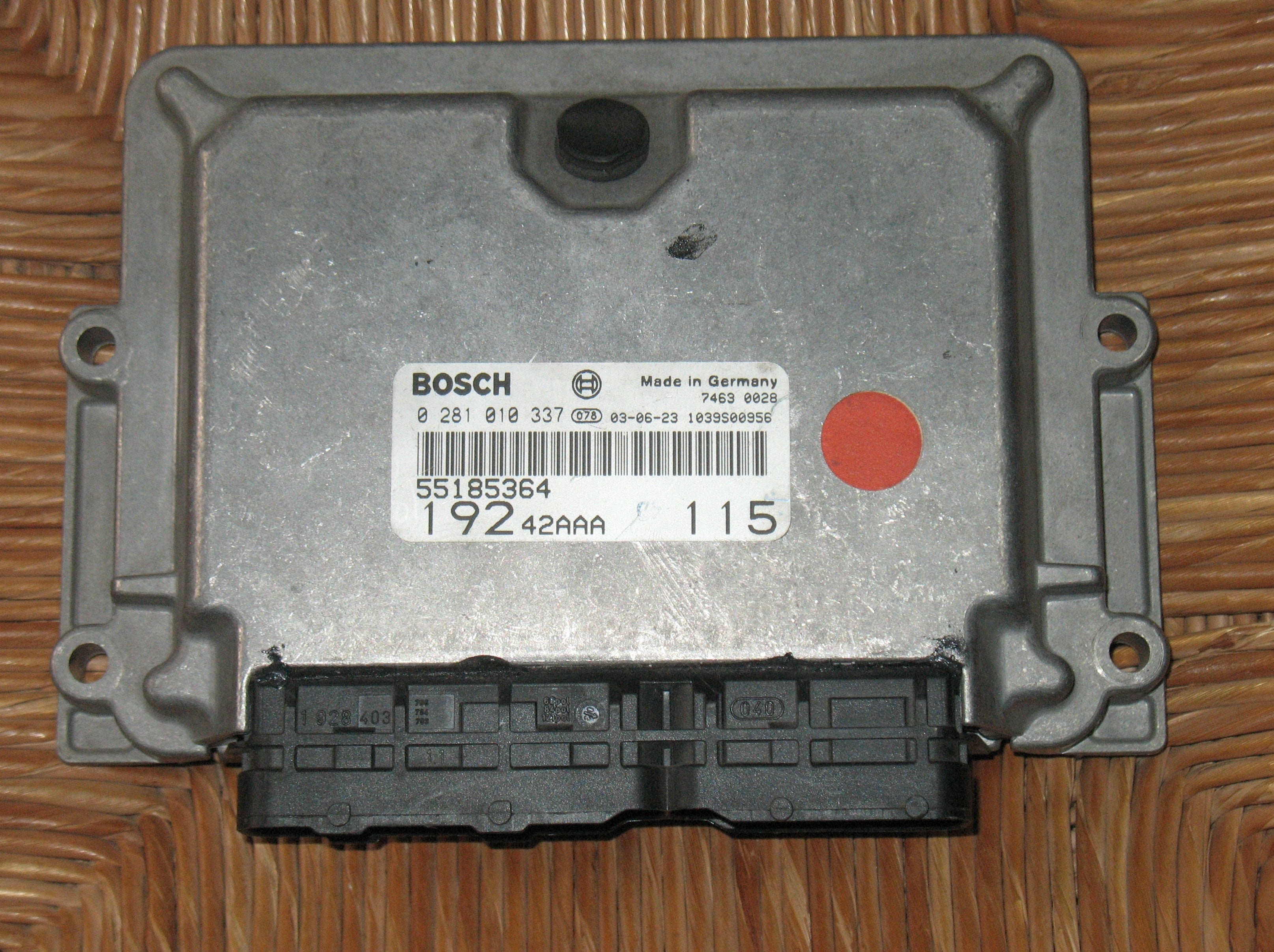 ECU FIAT STILO 1.9 JTD BOSCH 0281010337 55181457 55182953 EDC 15C7-2.3