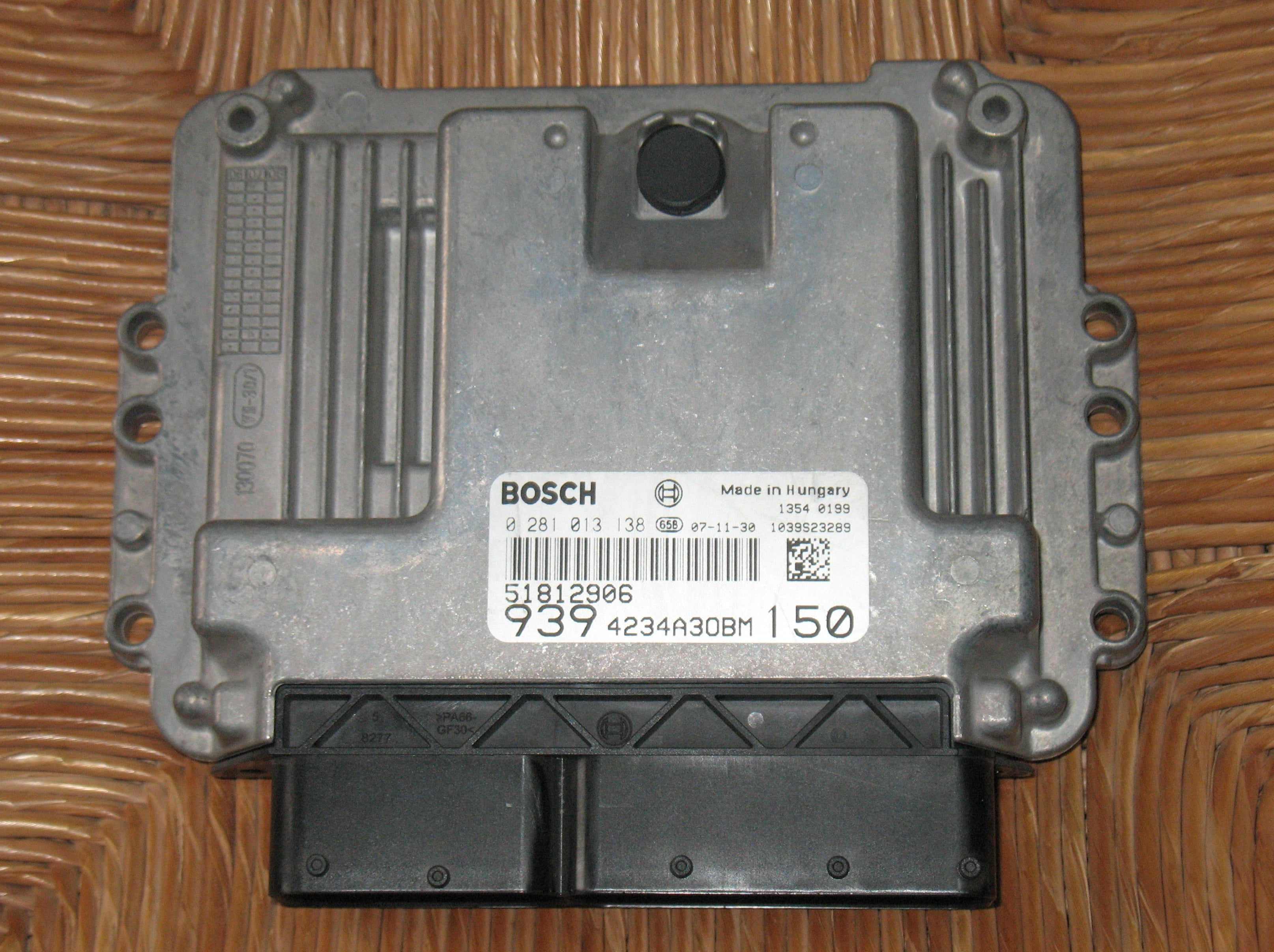 ECU CENTRALINA ALFA ROMEO 159 0281013138 55204661 4234A30AM