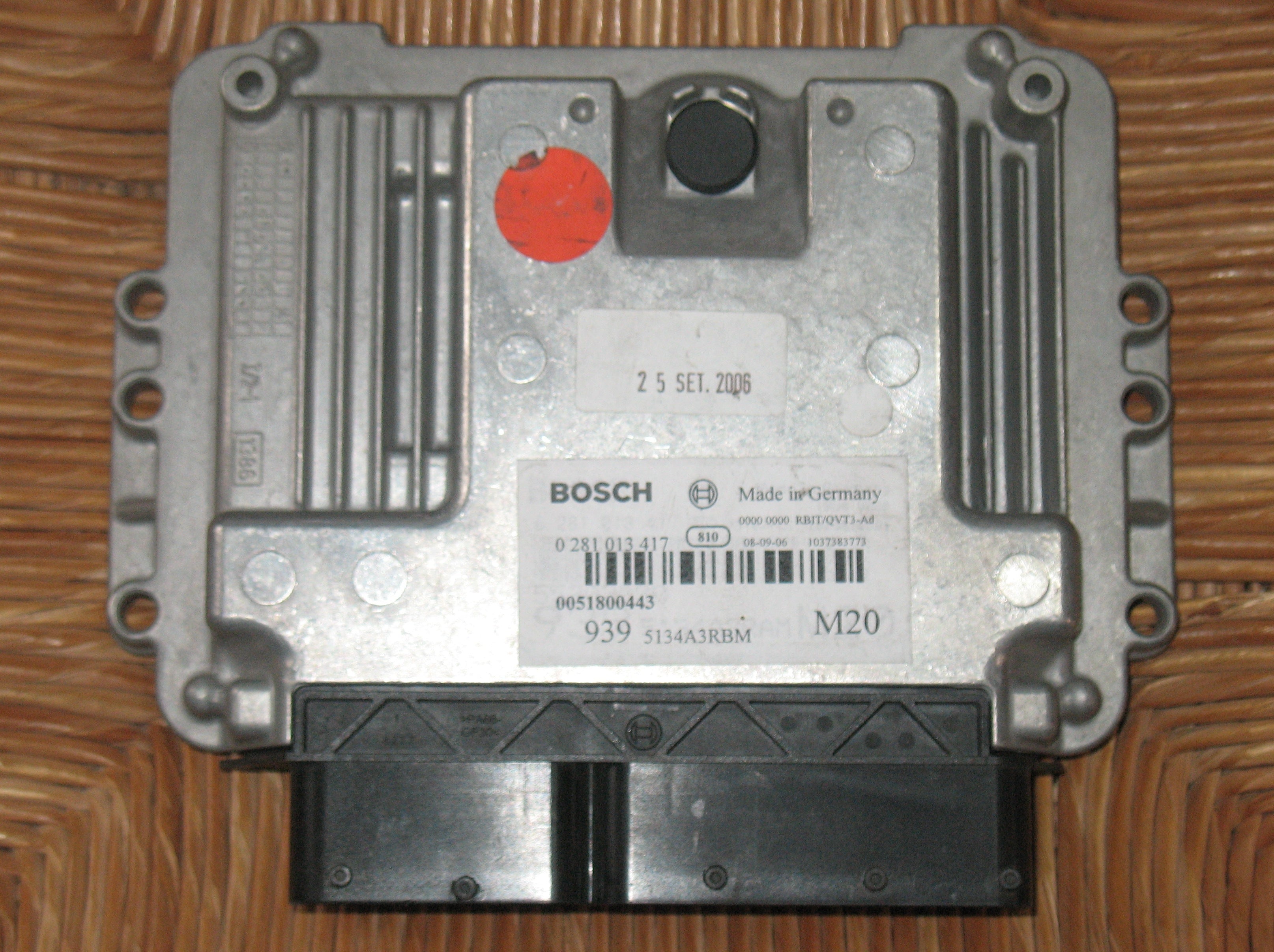 ALFA ROMEO 159 2.4 JTD BOSCH 0281013417 51800443 EDC16C39 5.63