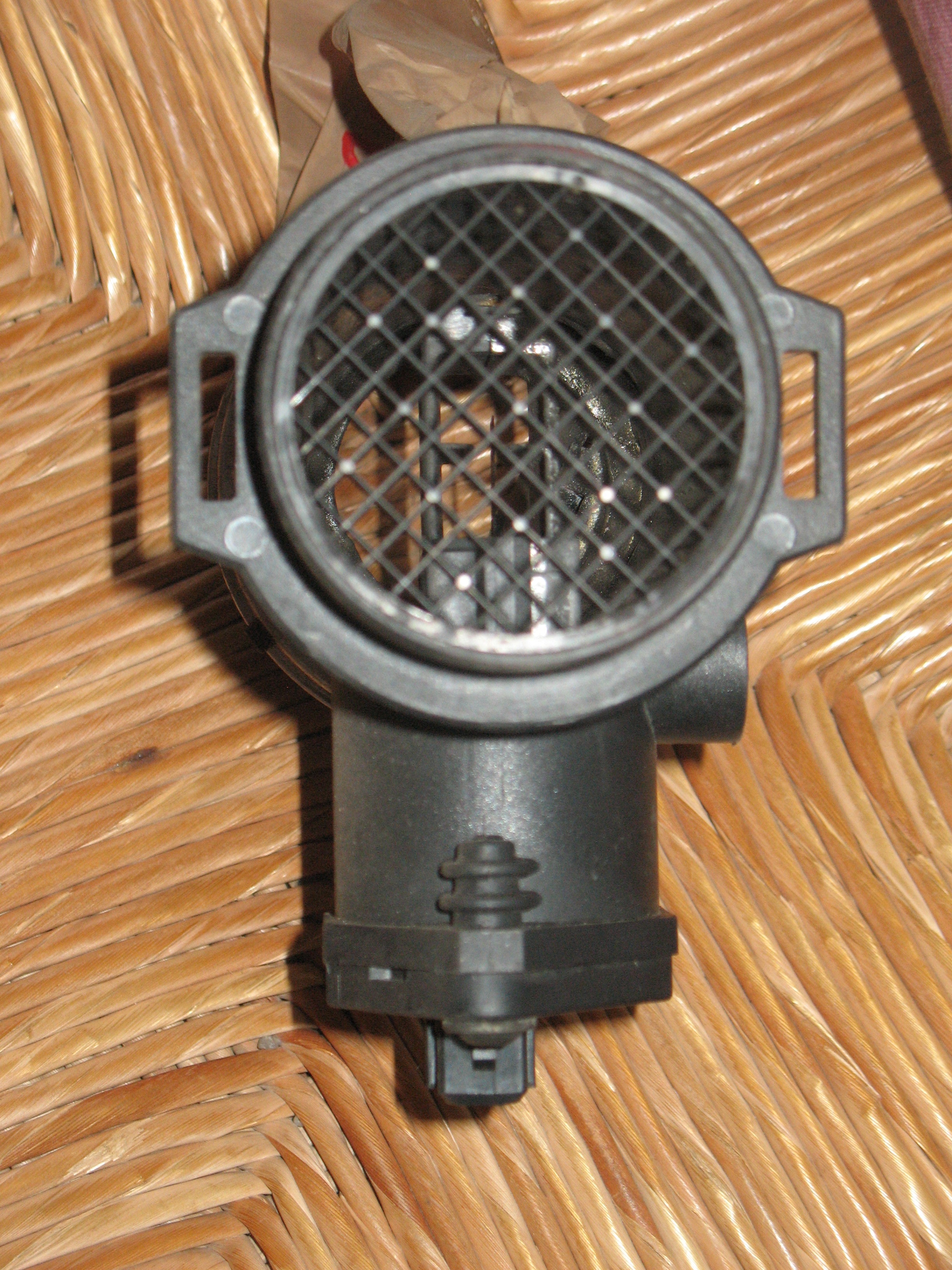 Debimetro Misuratore Massa Aria BOSCH 0280217102 ALFA ROMEO 146 1.6 16V Twin Spark 46407008