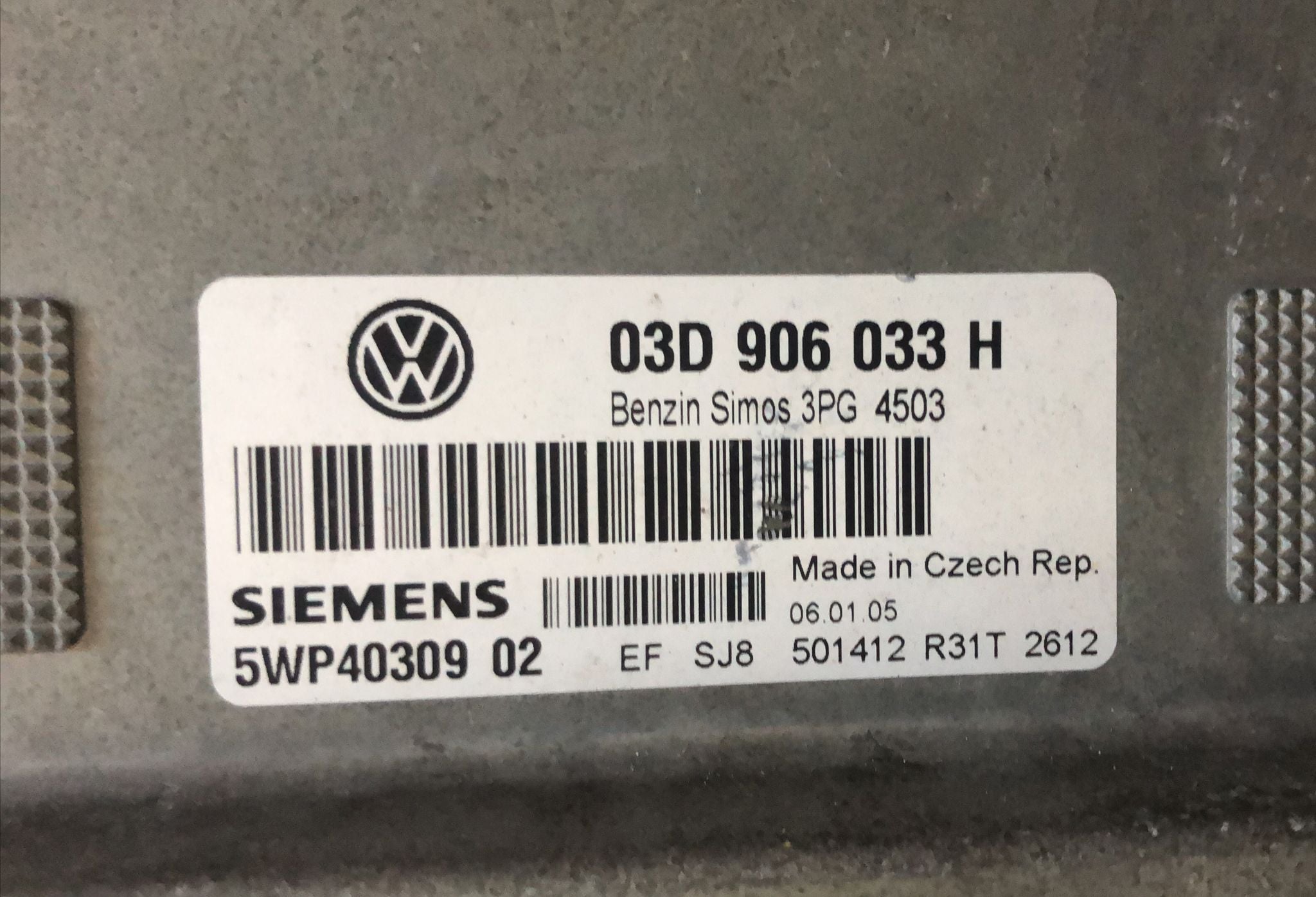 ECU VW FOX 1.2 BMD 03D906033H Simos 3PG SIEMENS 5WP44238 02