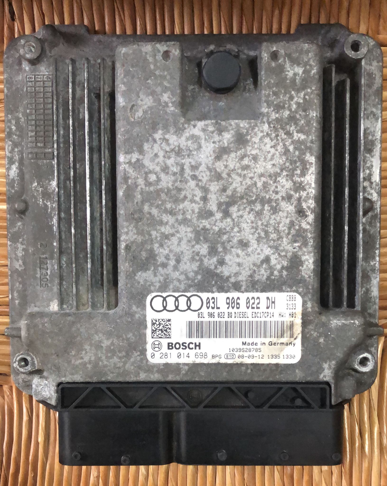 ECU CENTRALINA VW AUDI 03L906022DH 0281014698 EDC17CP14-3.4 BOSCH