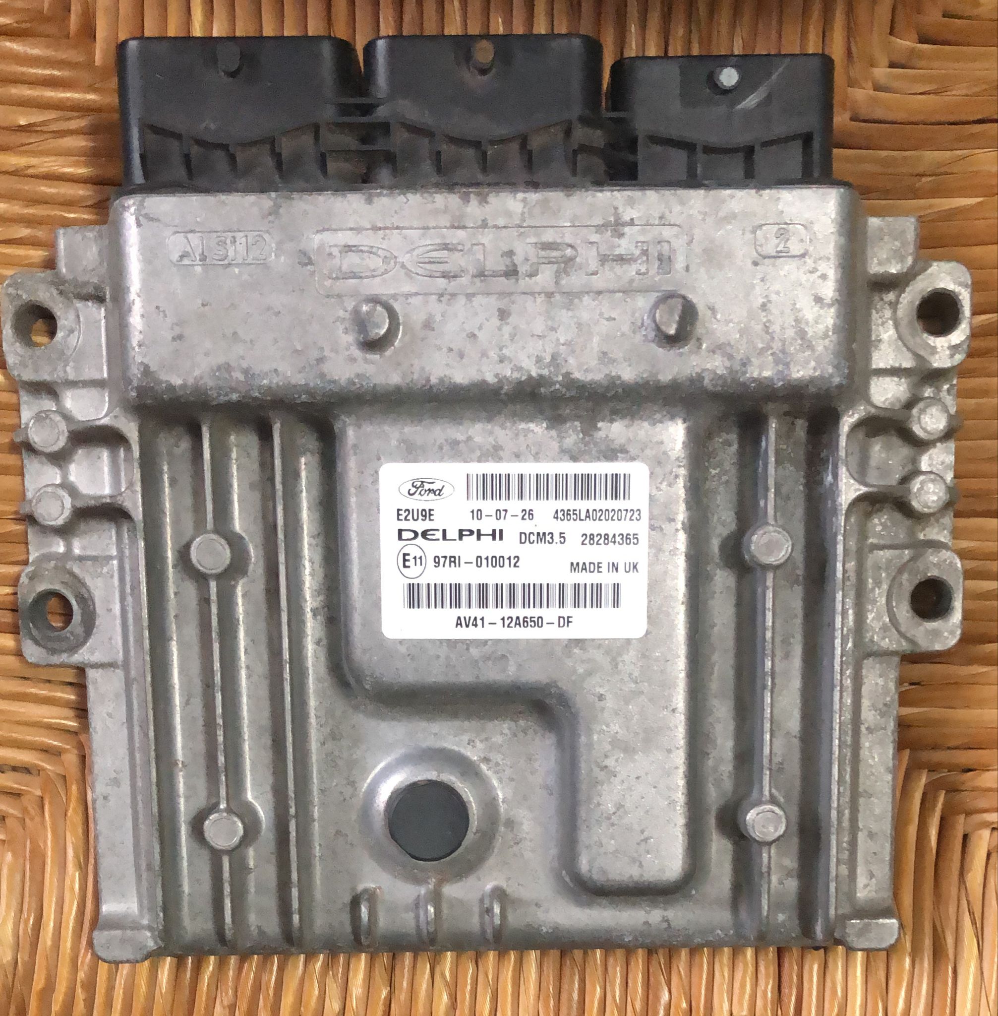 AV4112A650DF Ford Kuga 2.0 centralina motore Delphi 28284365 AV41-12A650-DF DCM3.5.