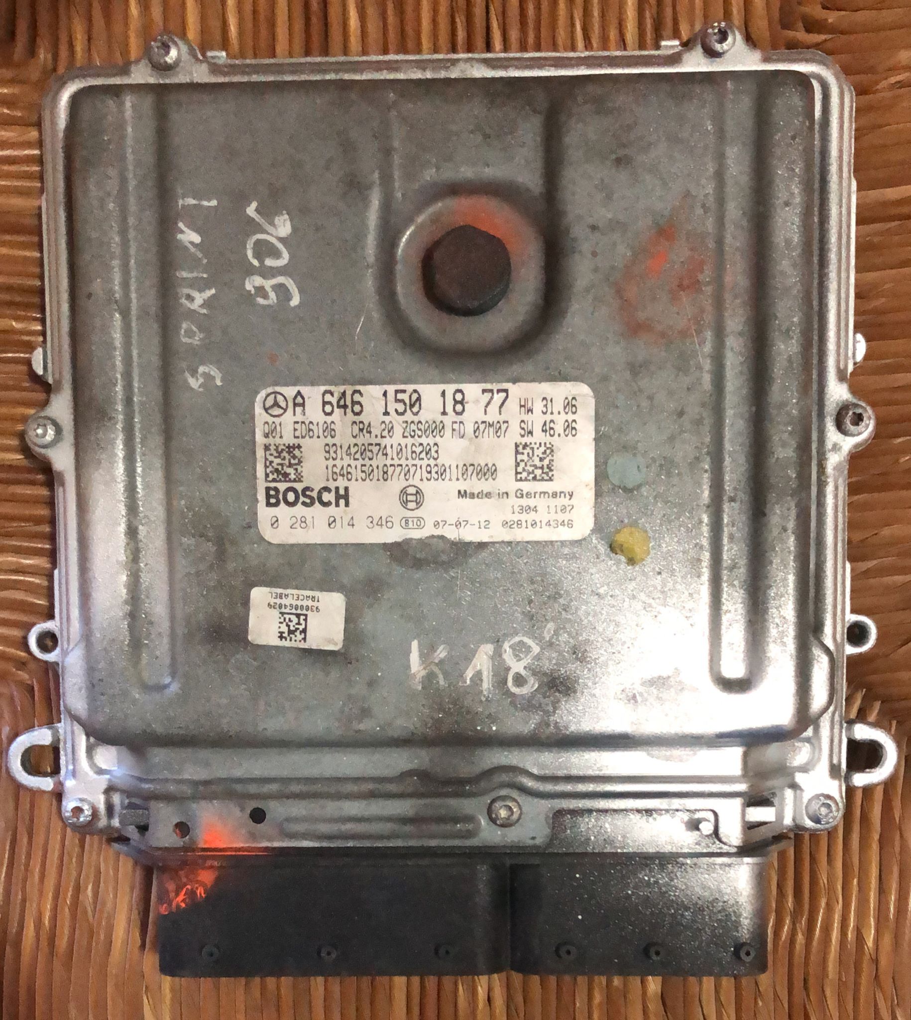 ECU BOSCH EDC 16CP31-8.20 0281014346 MERCEDES W906 SPRINTER A6461501877