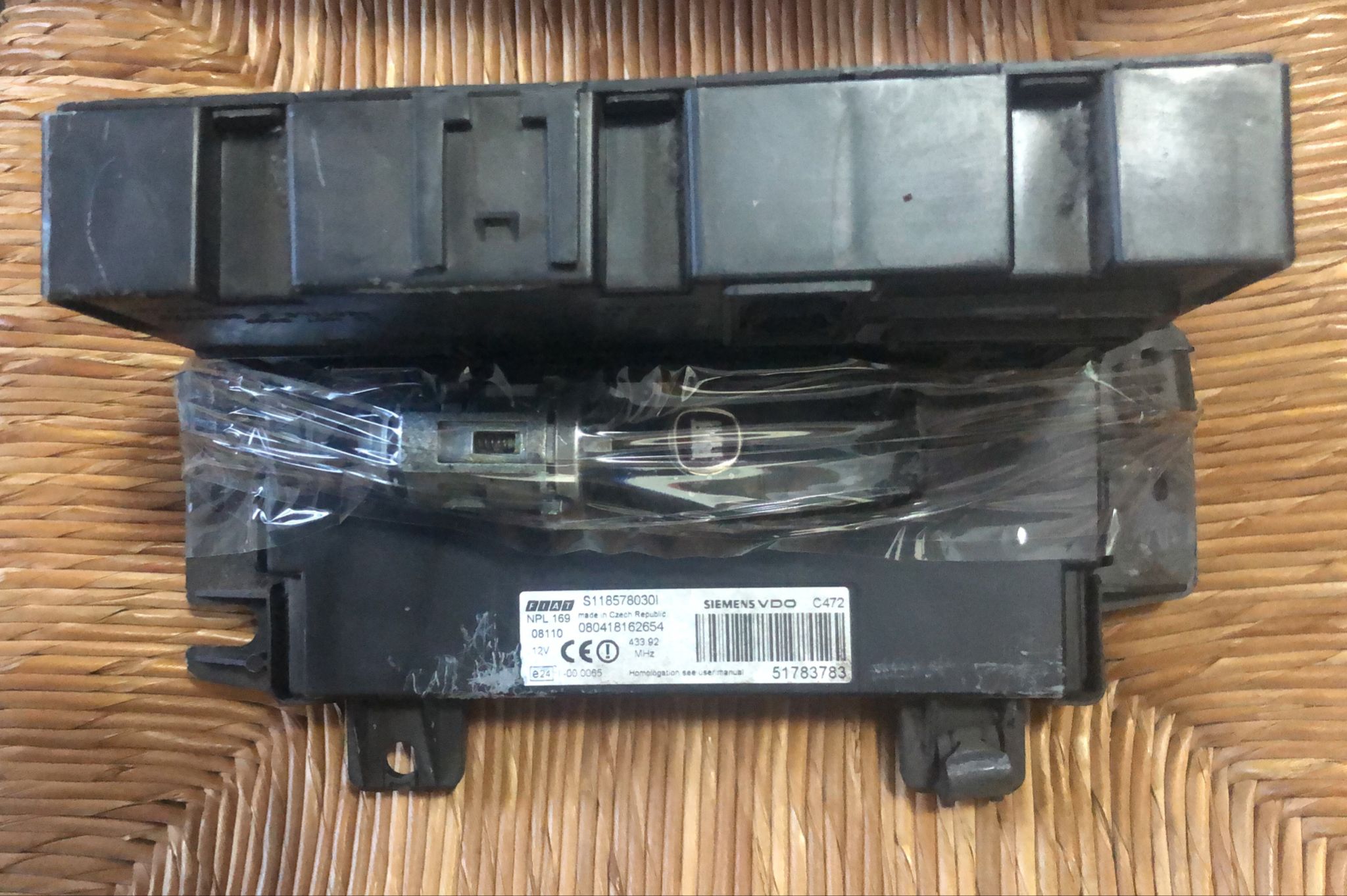 BODY COMPUTER PANDA 51783783 S118578030G C472