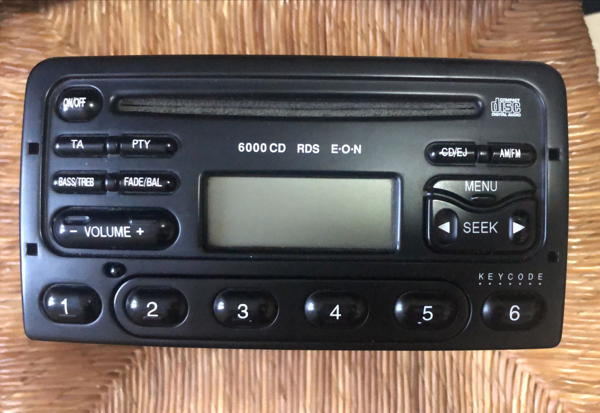 Autoradio Ford 6000CD RDS EON CD Radio Focus Fiesta Mondeo compreso di pin code