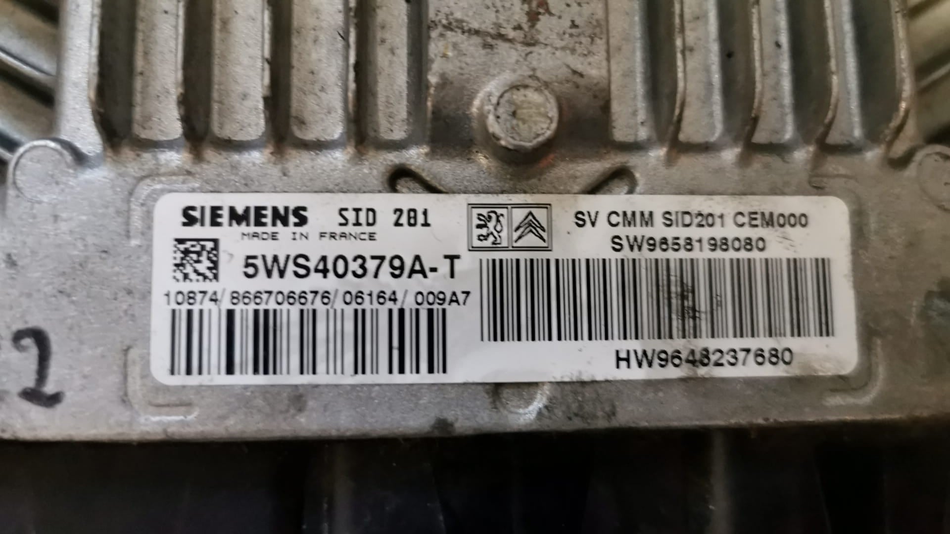 PEUGEOT Citroen 407 607 2.7 HDI ECU 5ws40379a-t SIEMENS SID 201