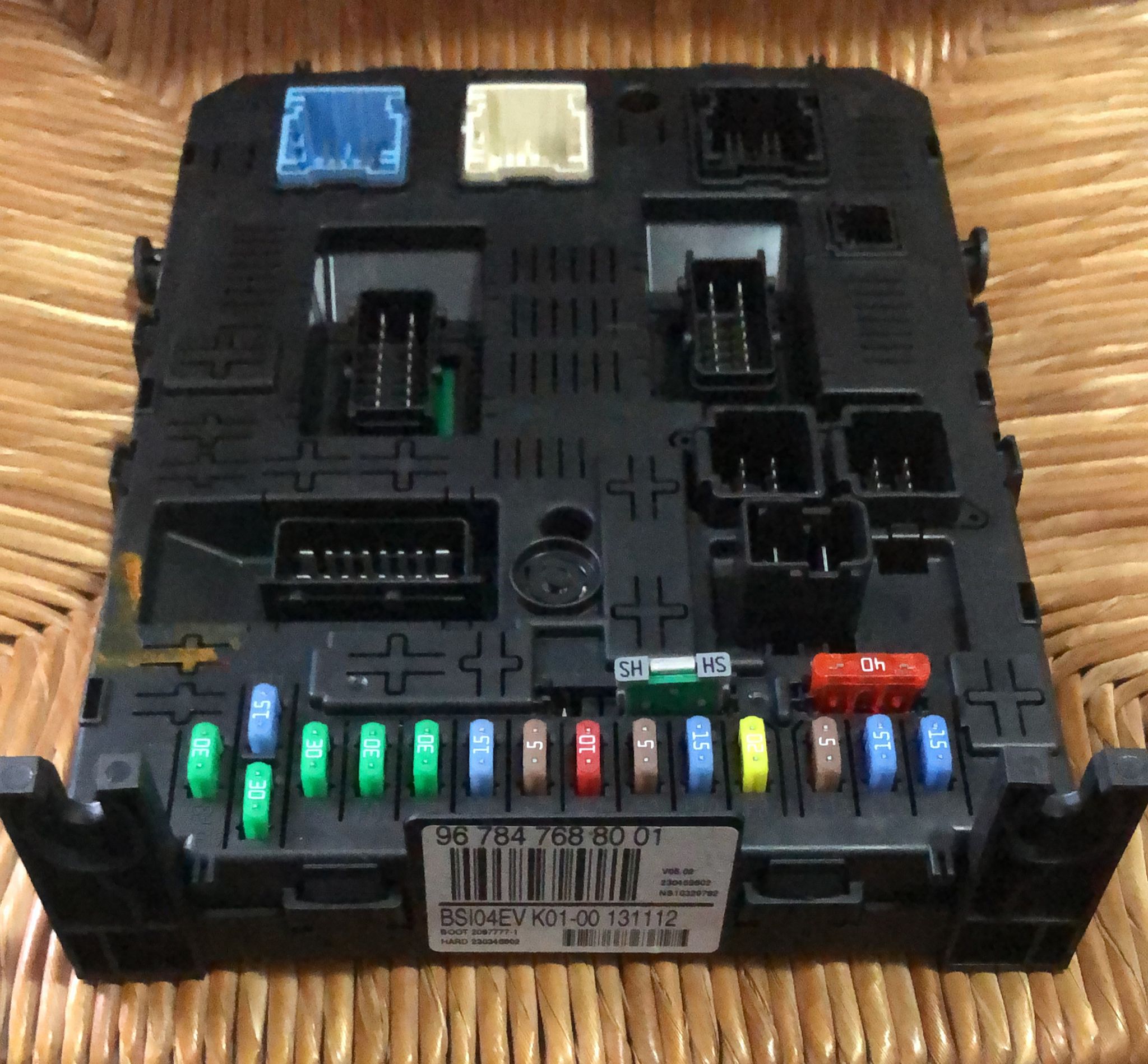 CENTRALINA PORTA FUSIBILI CITROEN C4 Picasso Mk1 967847688001 Benzina