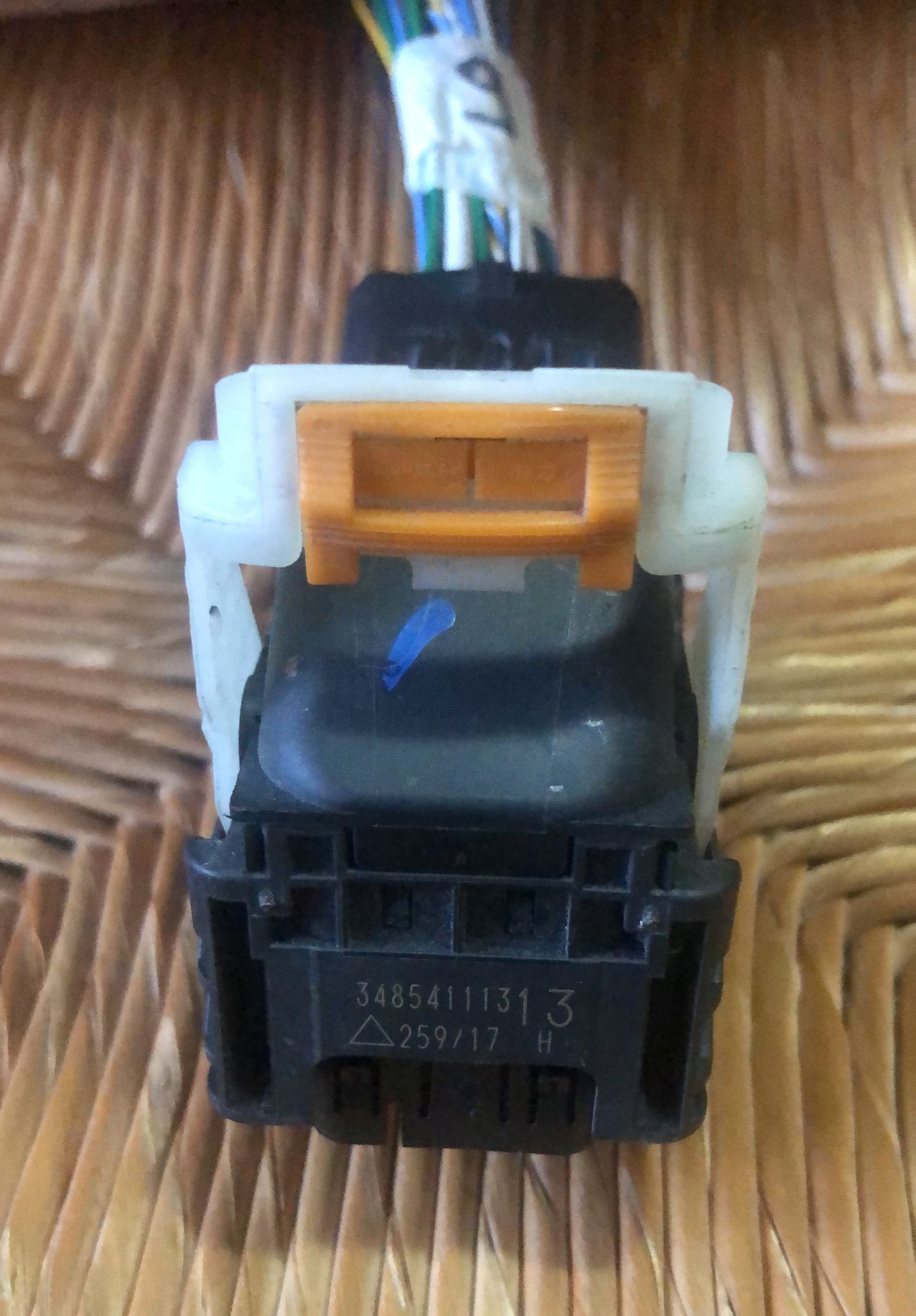 Connettore spina per ecu centralina 34854111313 348541113 13