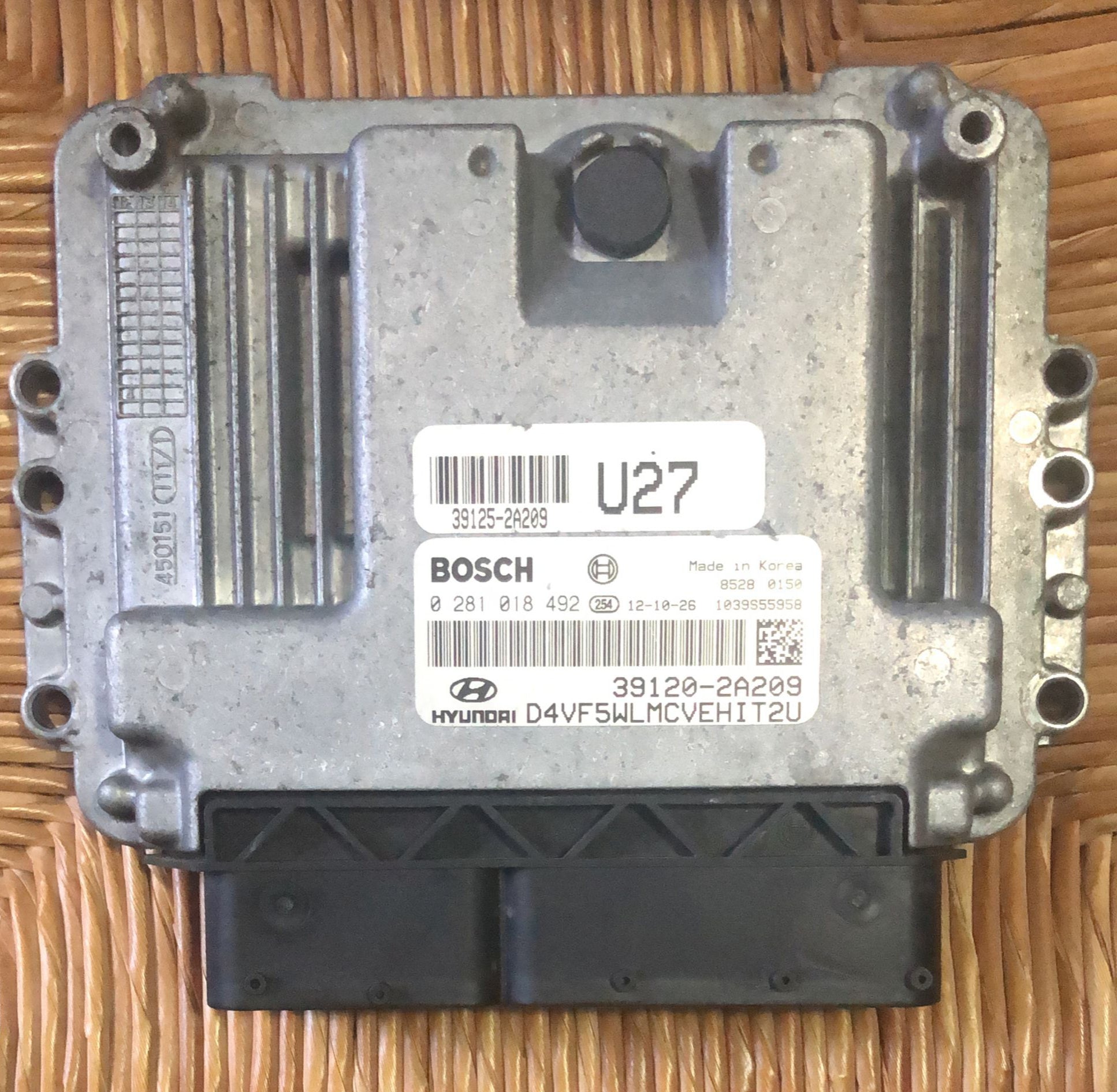 CENTRALINA MOTORE AUTO HYUNDAI I40 BOSCH 0281018492 39120-2A209 EDC17C08-5.25