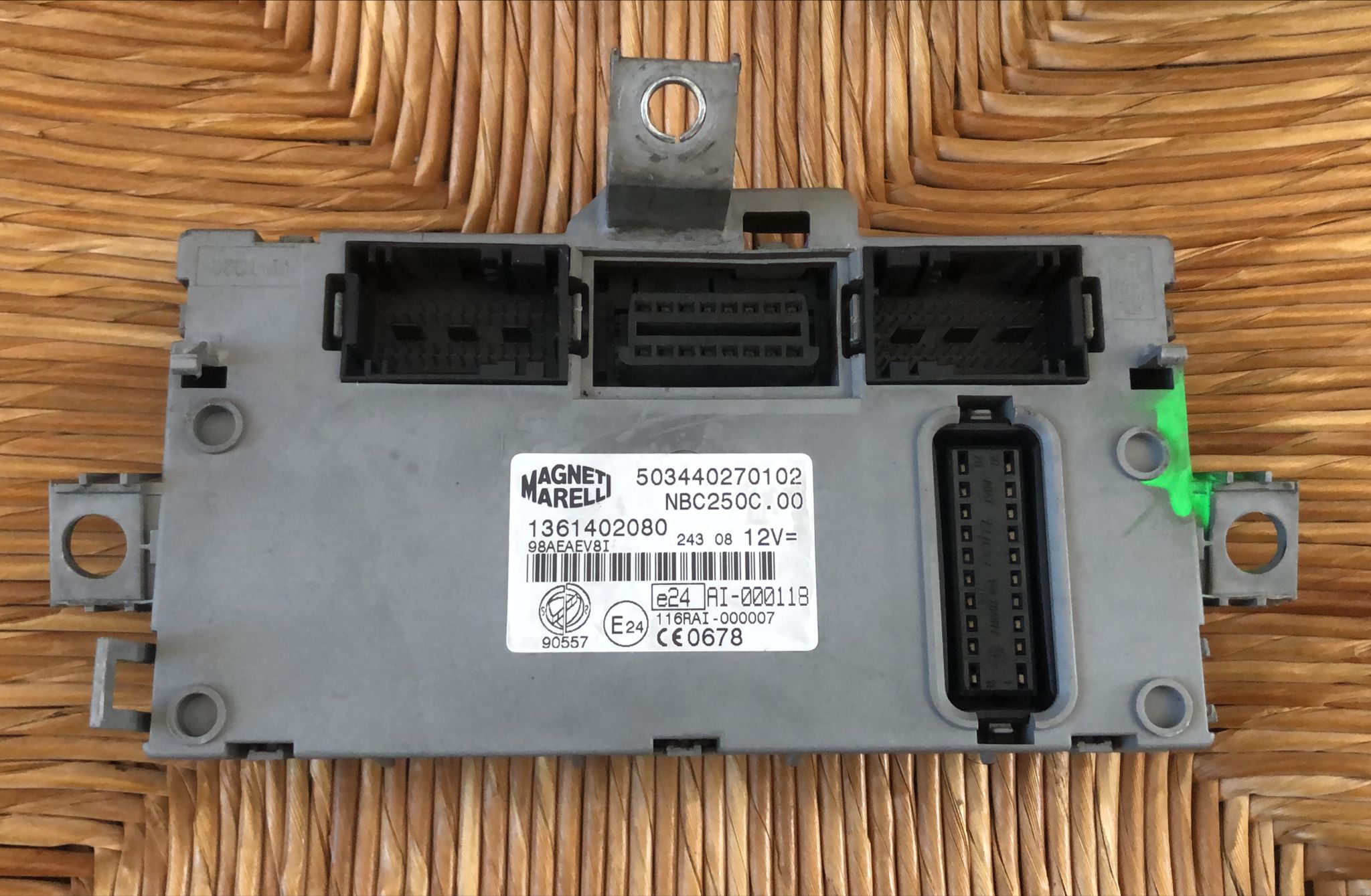 Centralina modulo comfort FIAT CITROEN PEUGEOT 1361402080 503440270102 nbc250c.00