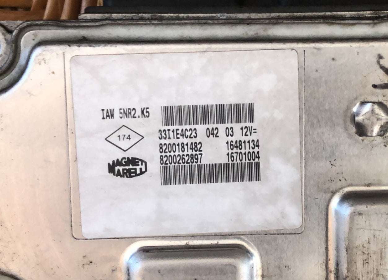 ECU RENAULT MEGANE IAW 5NR2.K5 8200181482 8200336687