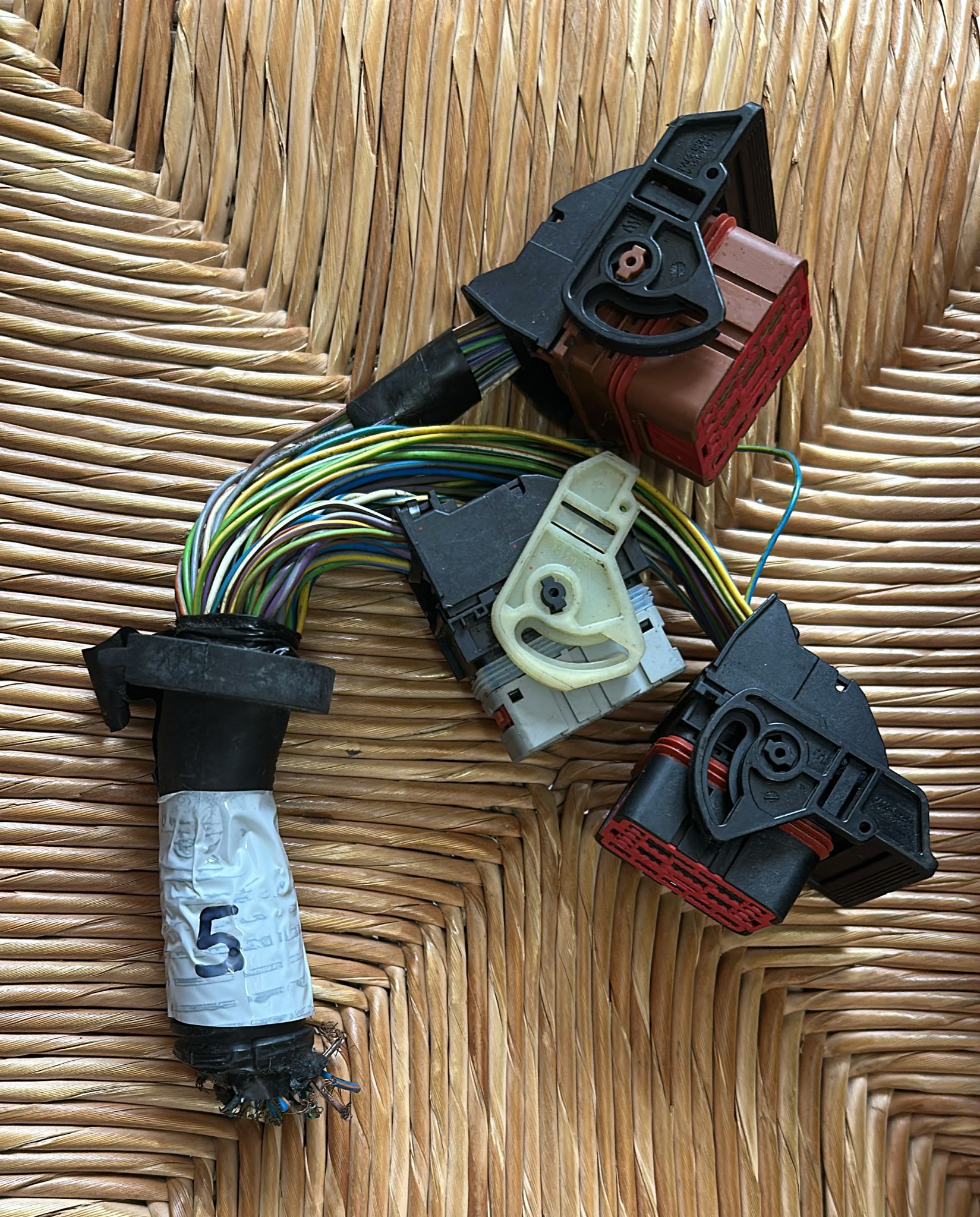 Spine connettori per centraline 0-1563200-1 0-1719671-1