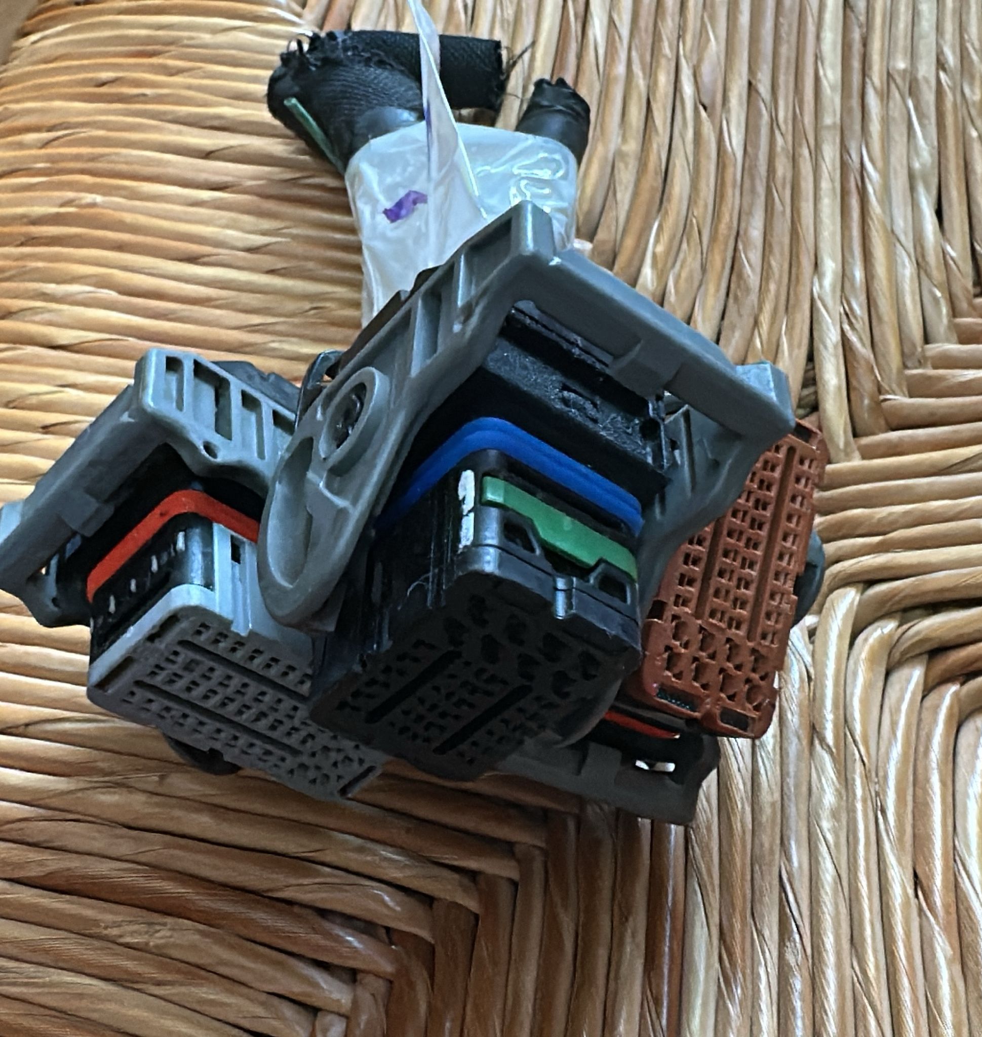 SPINOTTI / CONNETTORI PER COMPUTER MK4 1.8 2.0 TDCI ford MONDEO