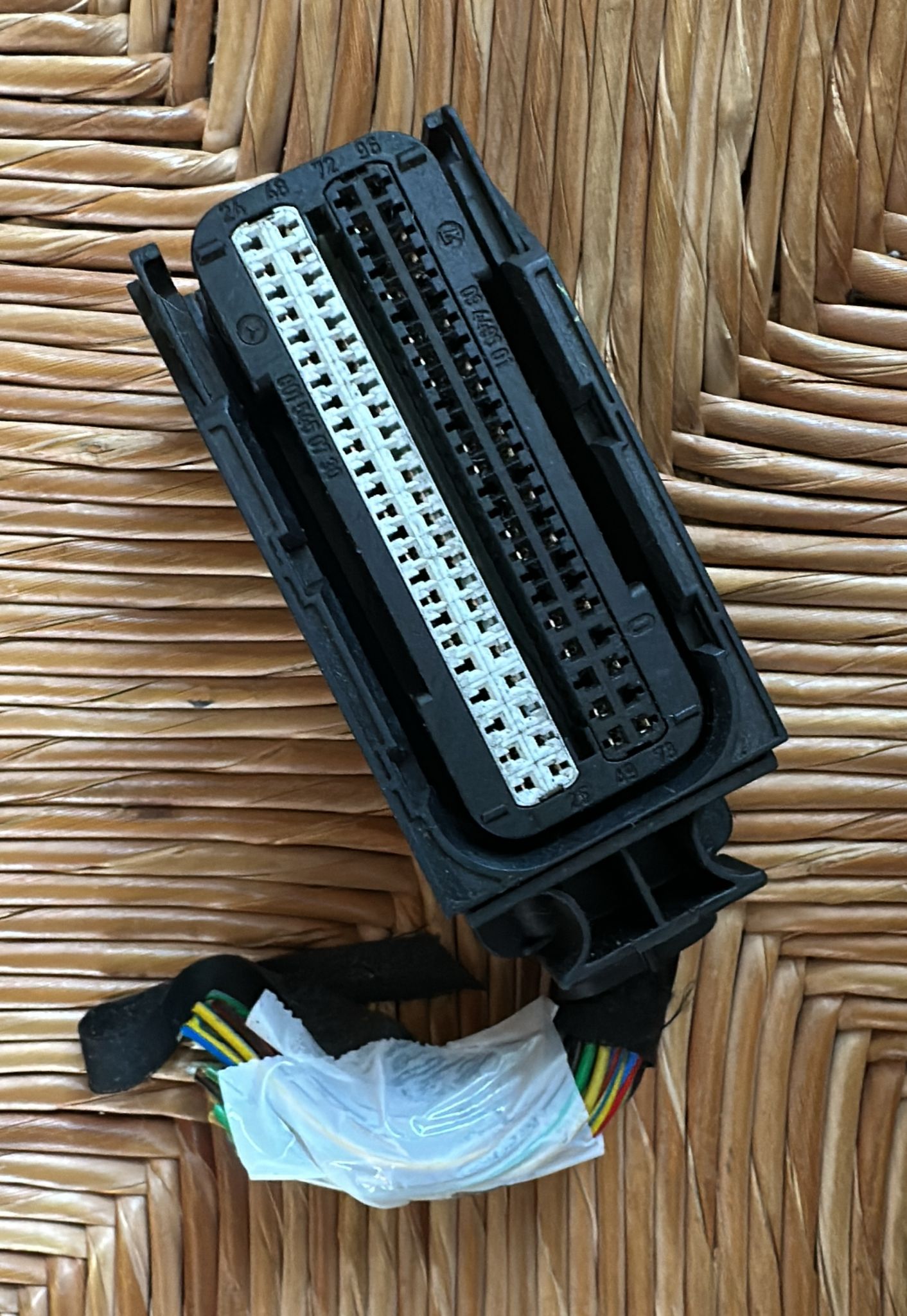 connettore per Impianto elettrico motore Mercedes Vito 2.2 CDI 2006 – 2009 Euro 4 Codice A6461501388