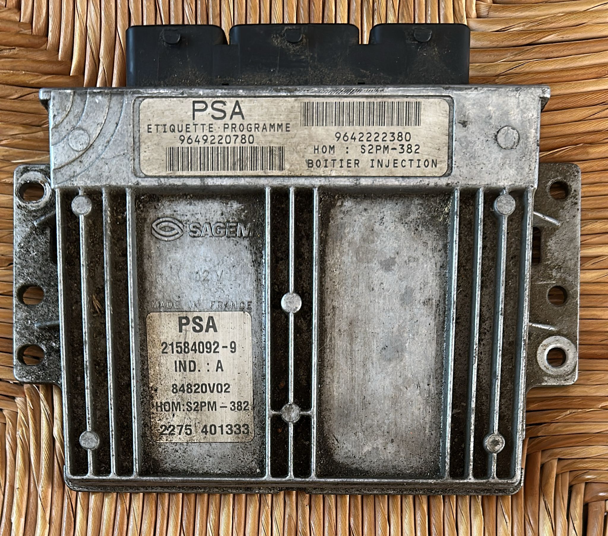 ECU 9649220780 9642222380 21584092-9 PSA Sagem S2PM-382