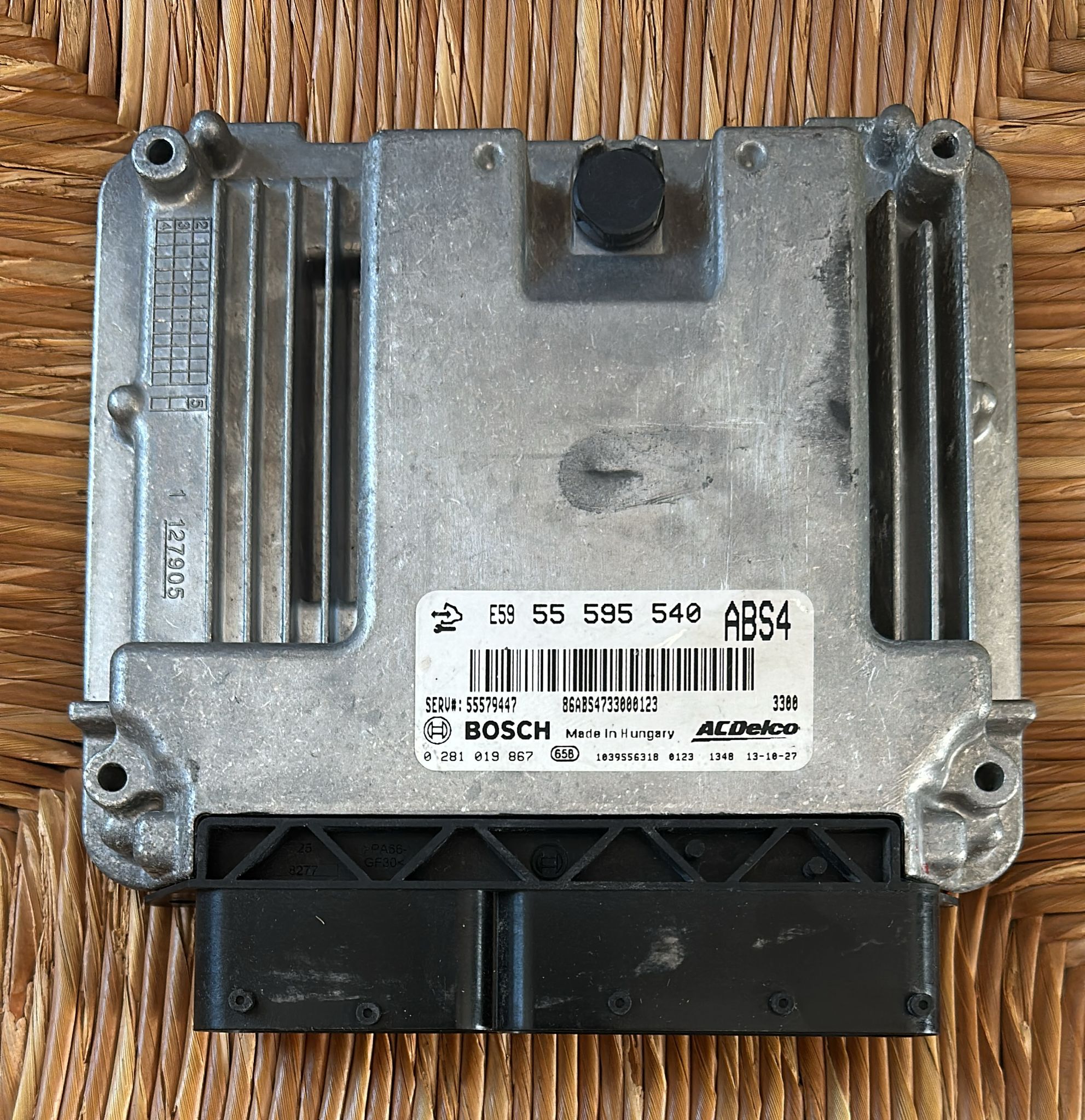 CENTRALINA MOTORE ECU OPEL INSIGNIA 55595540 0281019867 55579447 BB6 EDC 17C59-1.15
