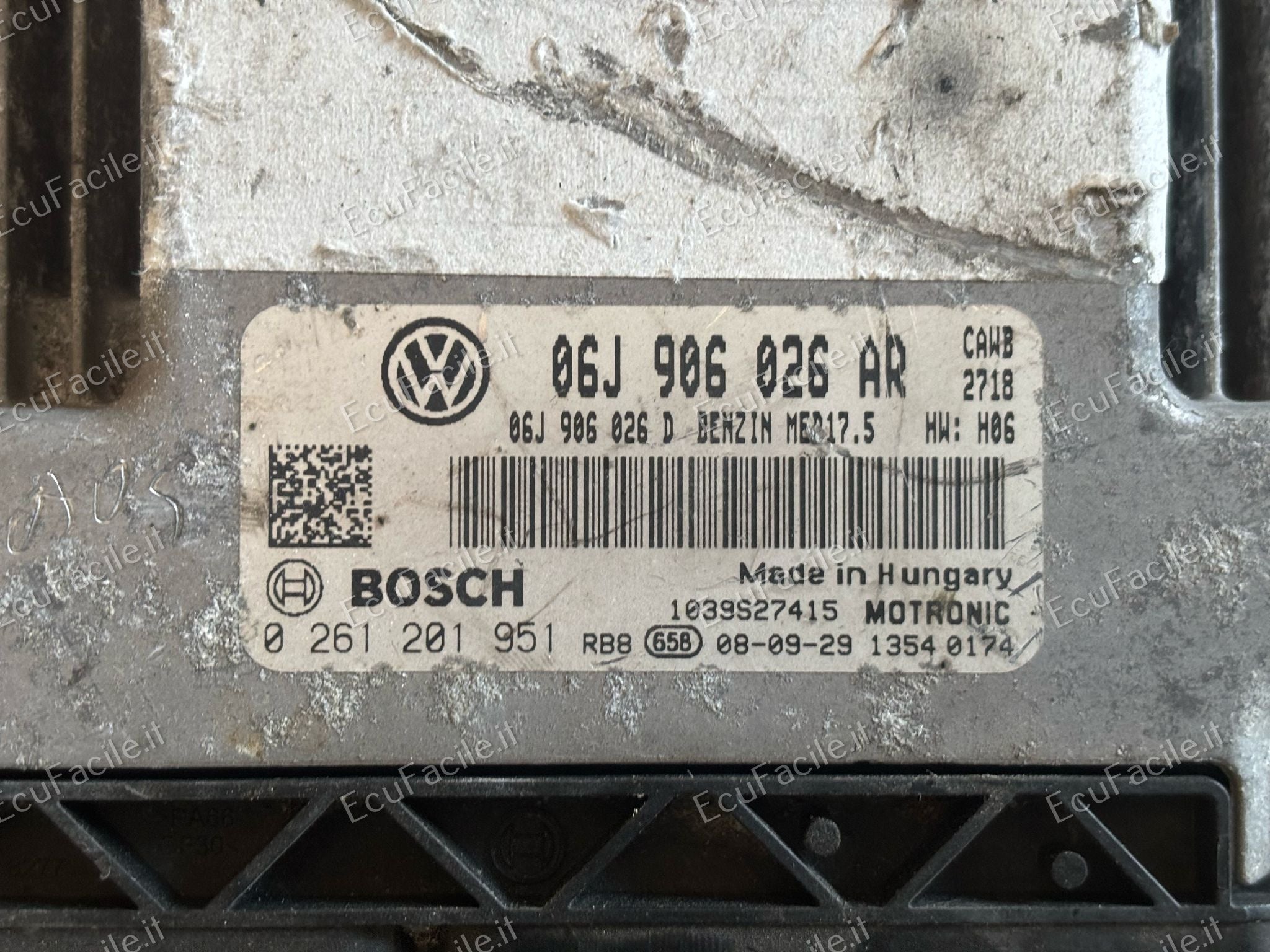 2009 VW SCIROCCO / 2.0 TSI ECU 06J906026AR Bosch 0261201951 MED17.5