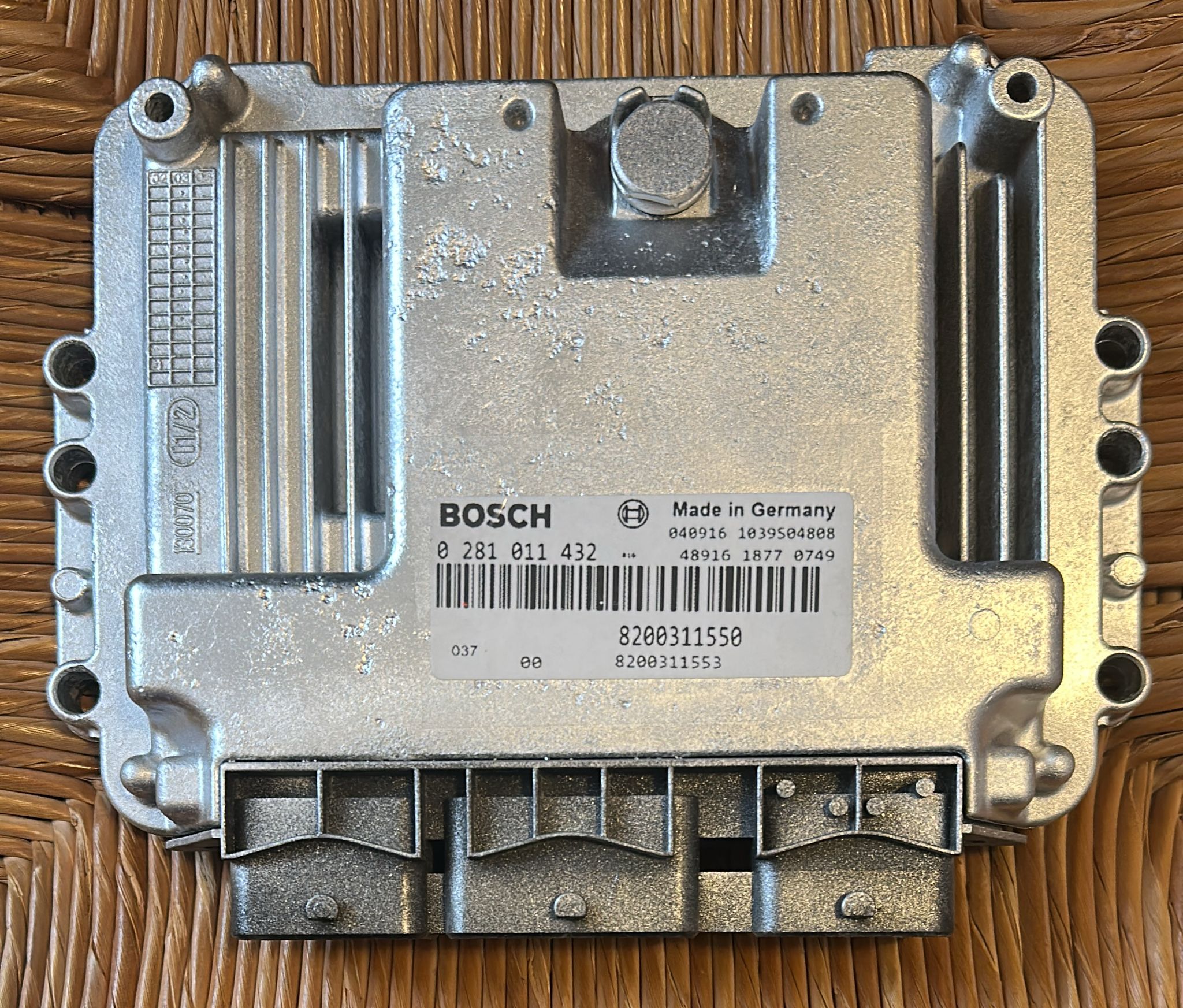 Ecu movano renault master 2.5 dci EDC15C13 0281011432 8200311550