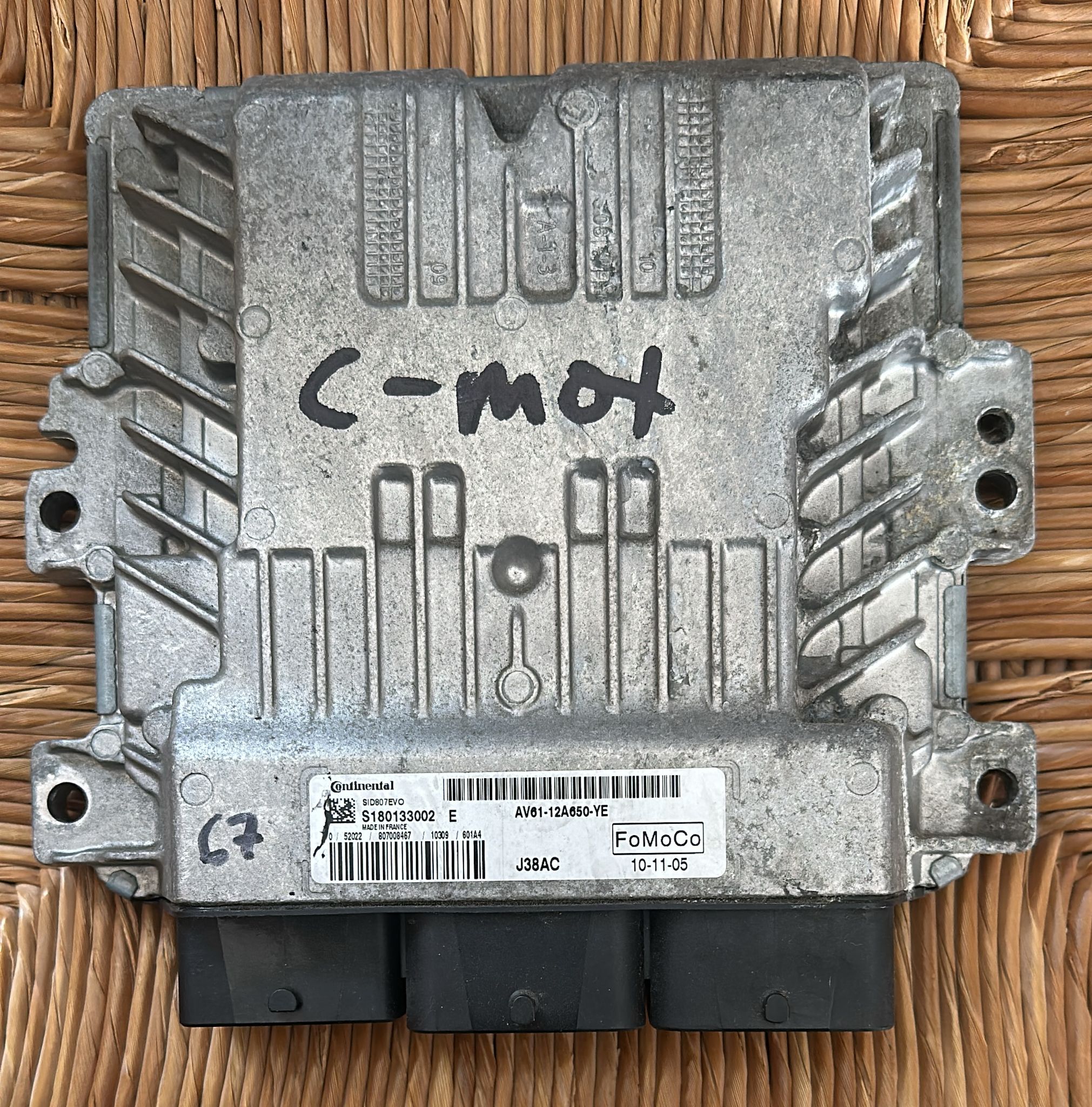 ECU FOCUS C MAX 1.6 S180133002E AV61-12A650-YE SID807EVO J38AC