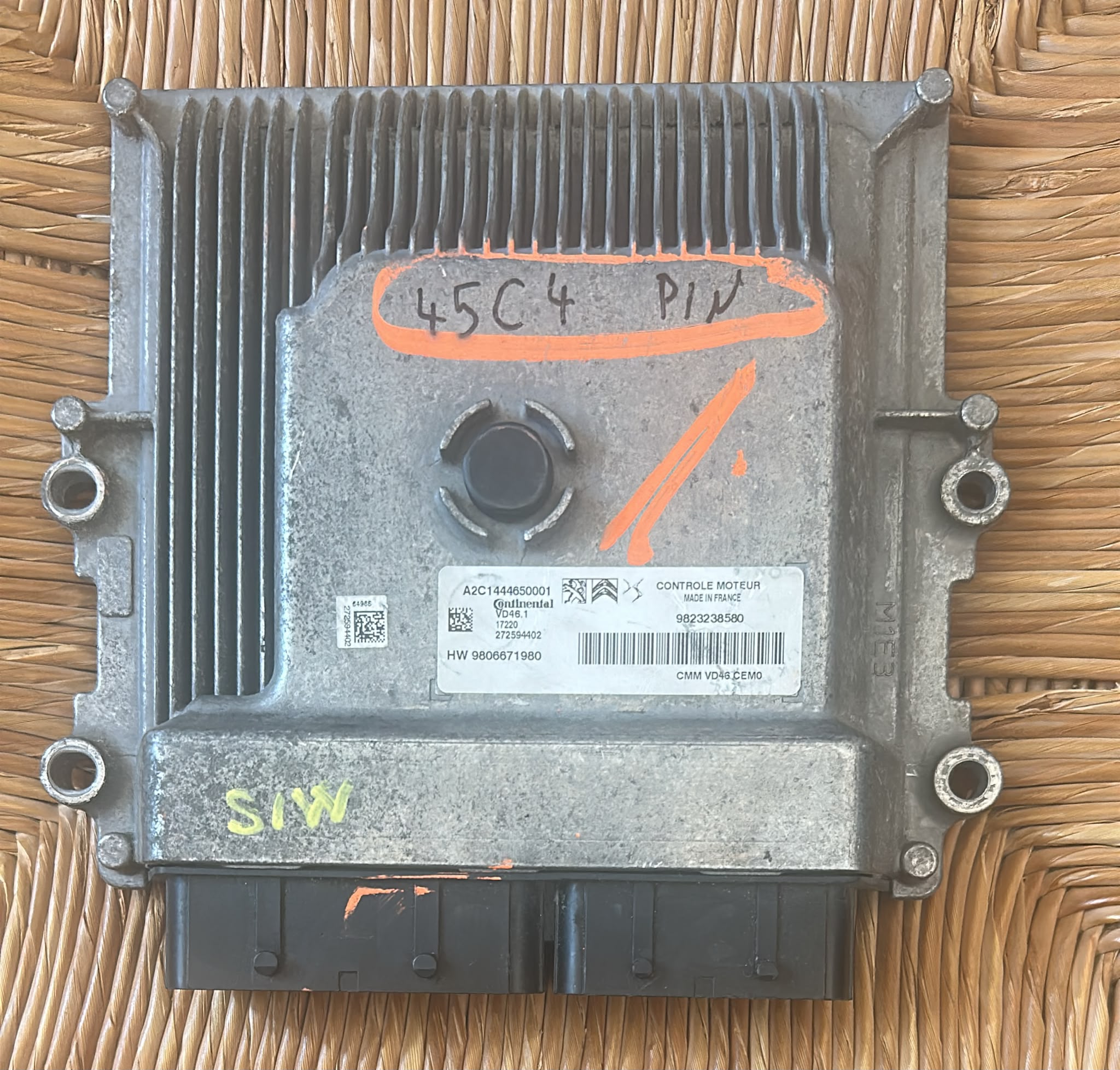 ecu centralina motore PEUGEOT CITROEN VD46.1 A2C1444650001 9823238580 HW 9806671980 con pin code