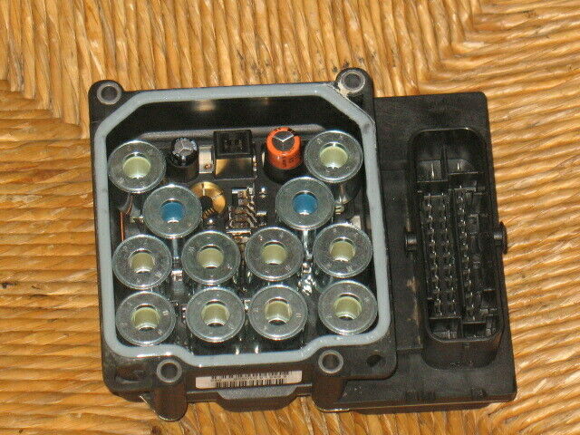 CENTRALINA ABS OPEL CORSA D 0265230332 0265951015 0 265 95 1015 parte elettronica