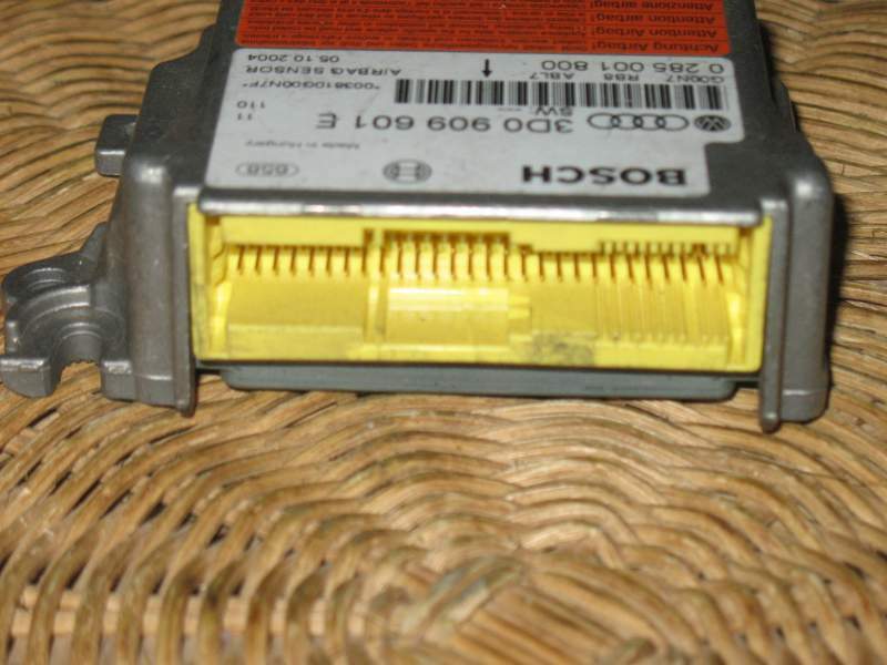 ECU Touareg Porsche Cayenne AIRBAG VW 0285001800 3D0909601F